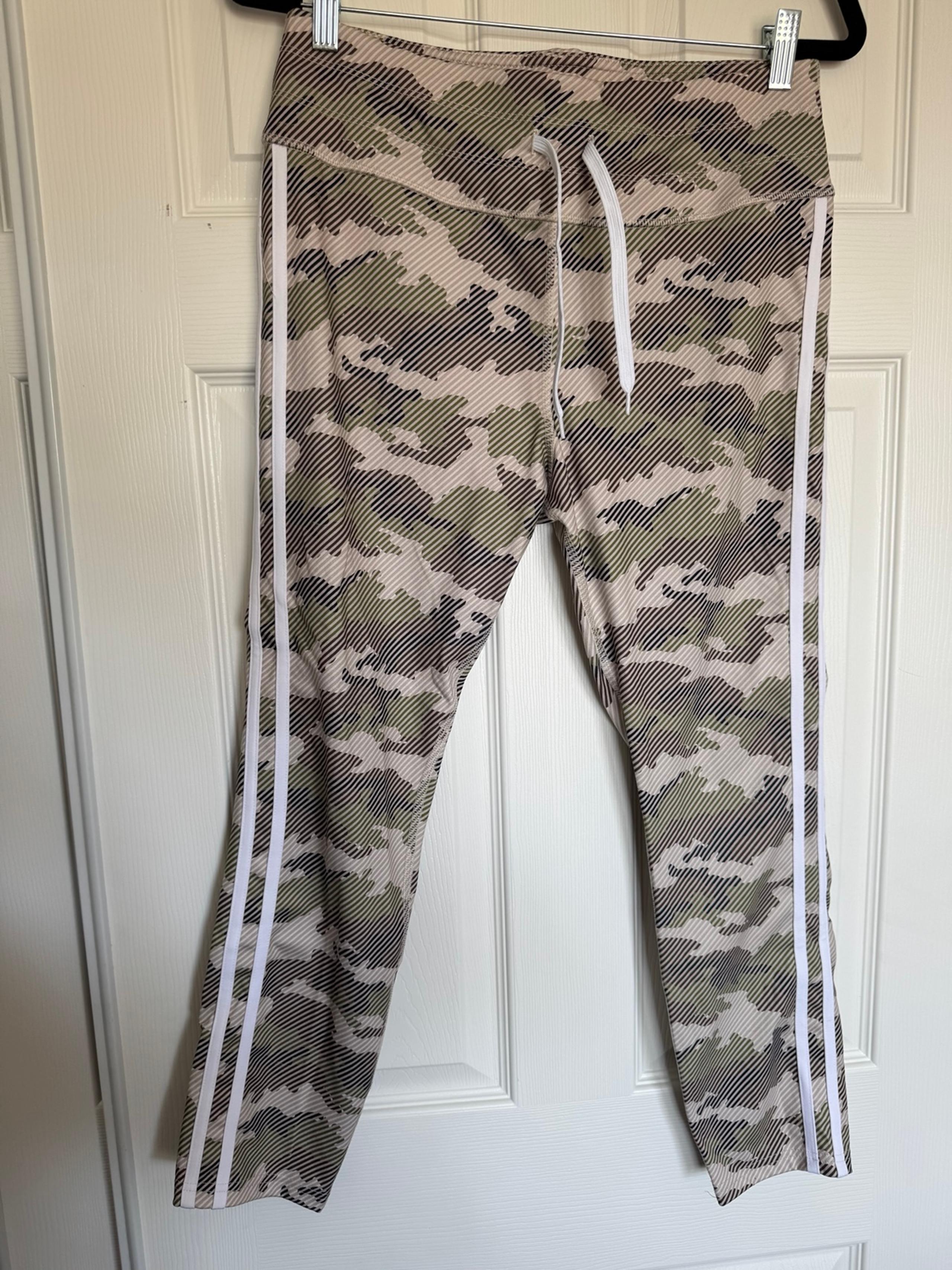 Camo leggings