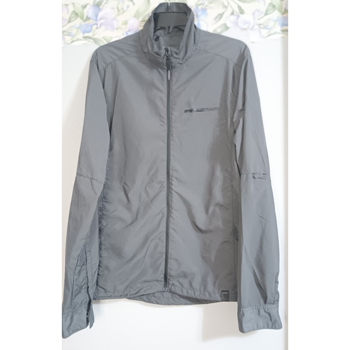 Shimano Large Grey Lightweight Packable Zip Cycling Traveling Windbreaker Jacket