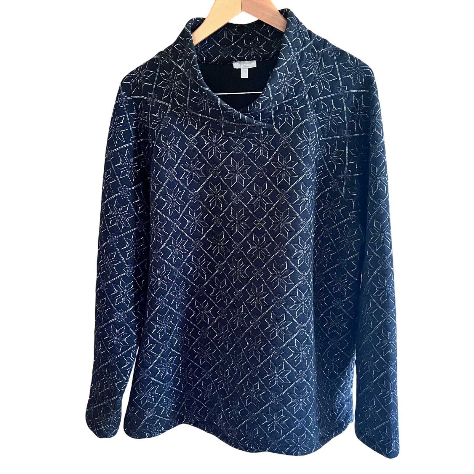 T by Talbots Snowflake Black and Silver Sweater Large (C375)