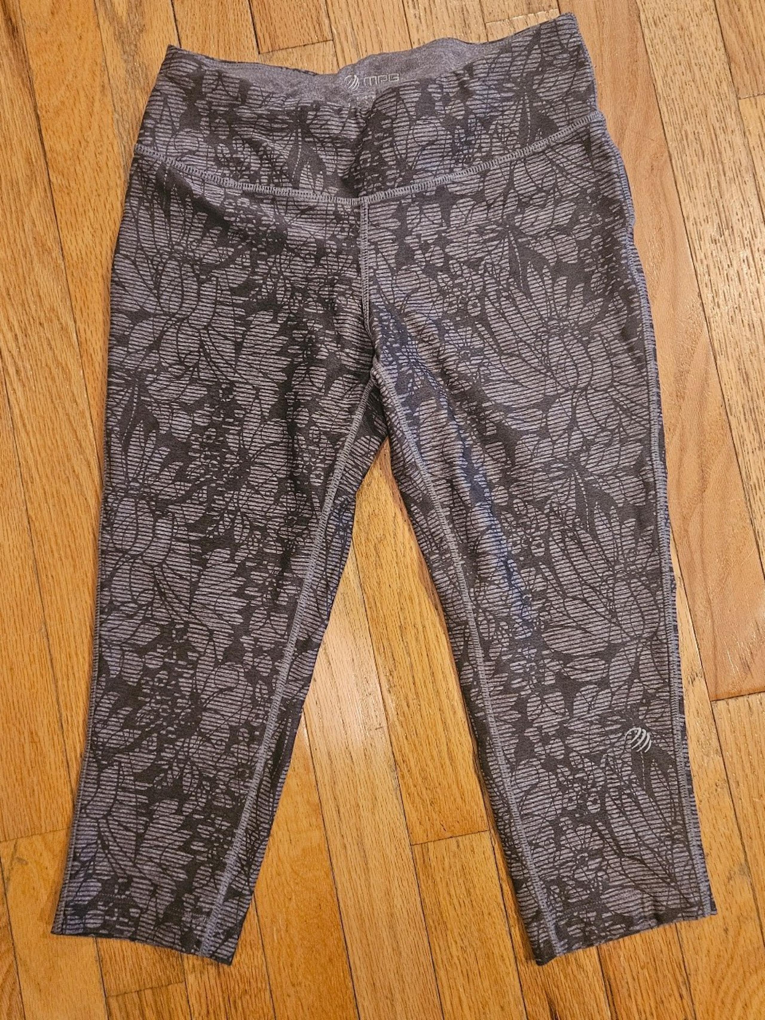 Womens Mpg Cropped Leggings Small Purple