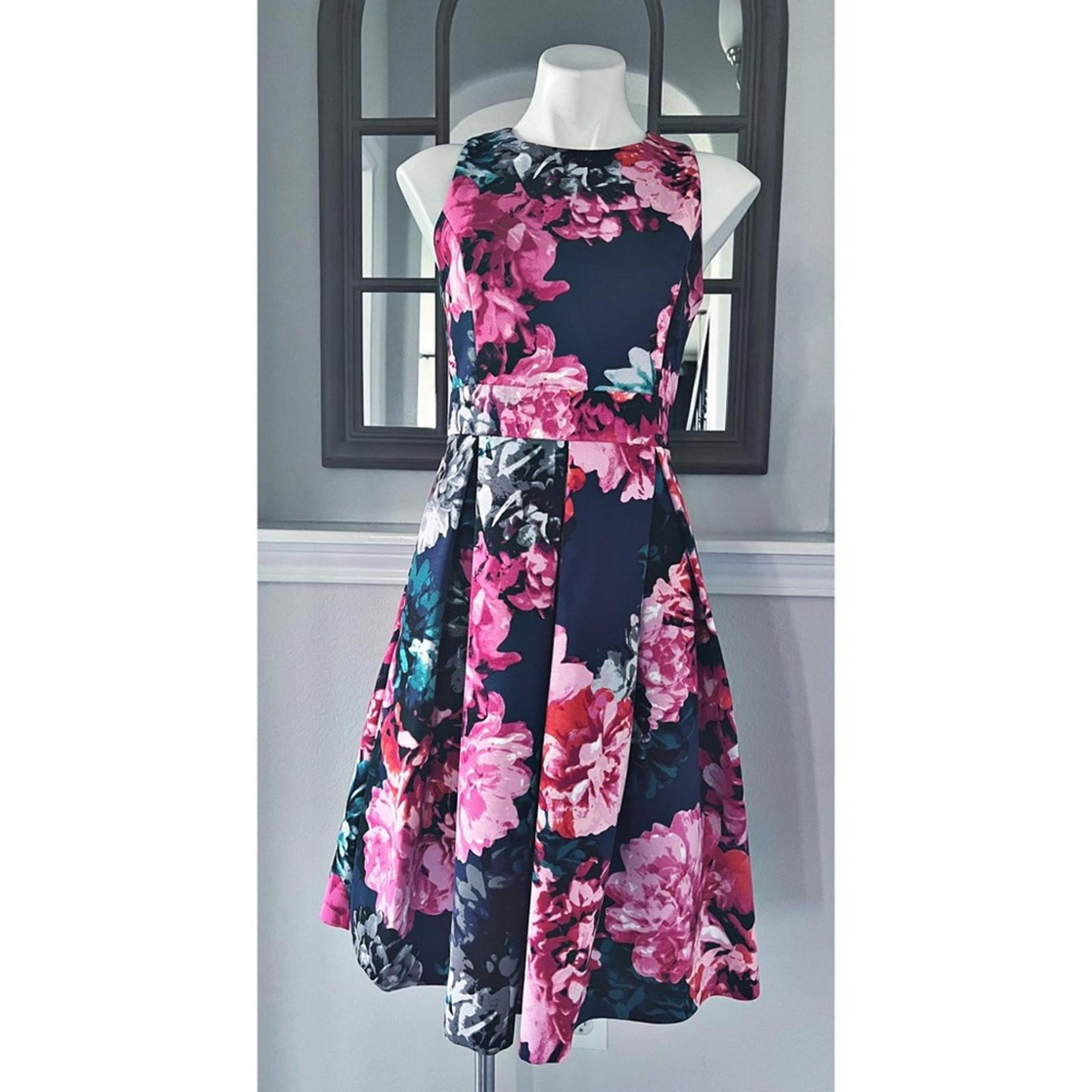 Eliza J. Floral Jacquard Dress, Fit & Flare w/ Pockets, Size 6 NEW w/o Tag