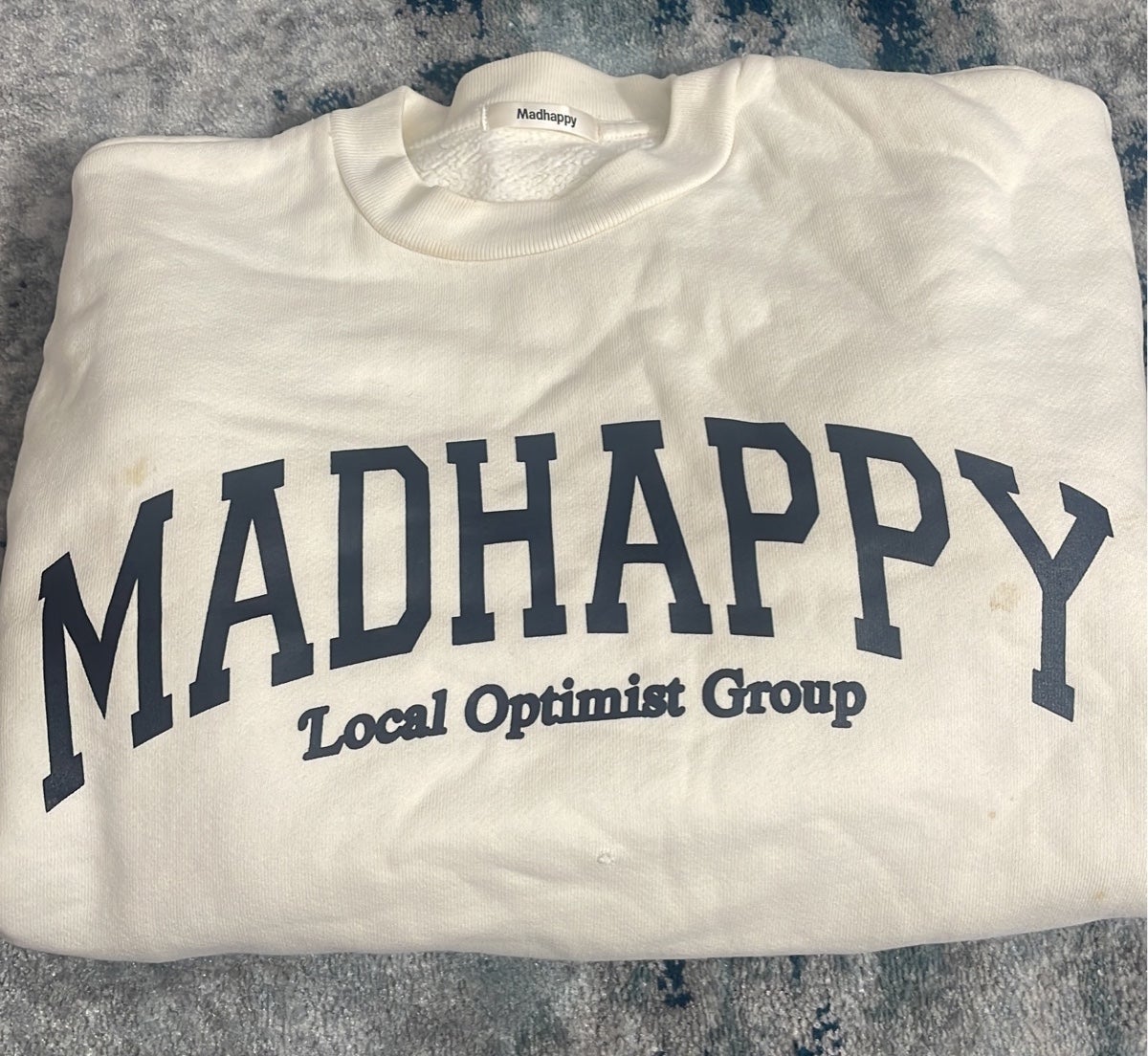 MADHAPPY CREAM CREWNECK SIZE EXTRA SMALL