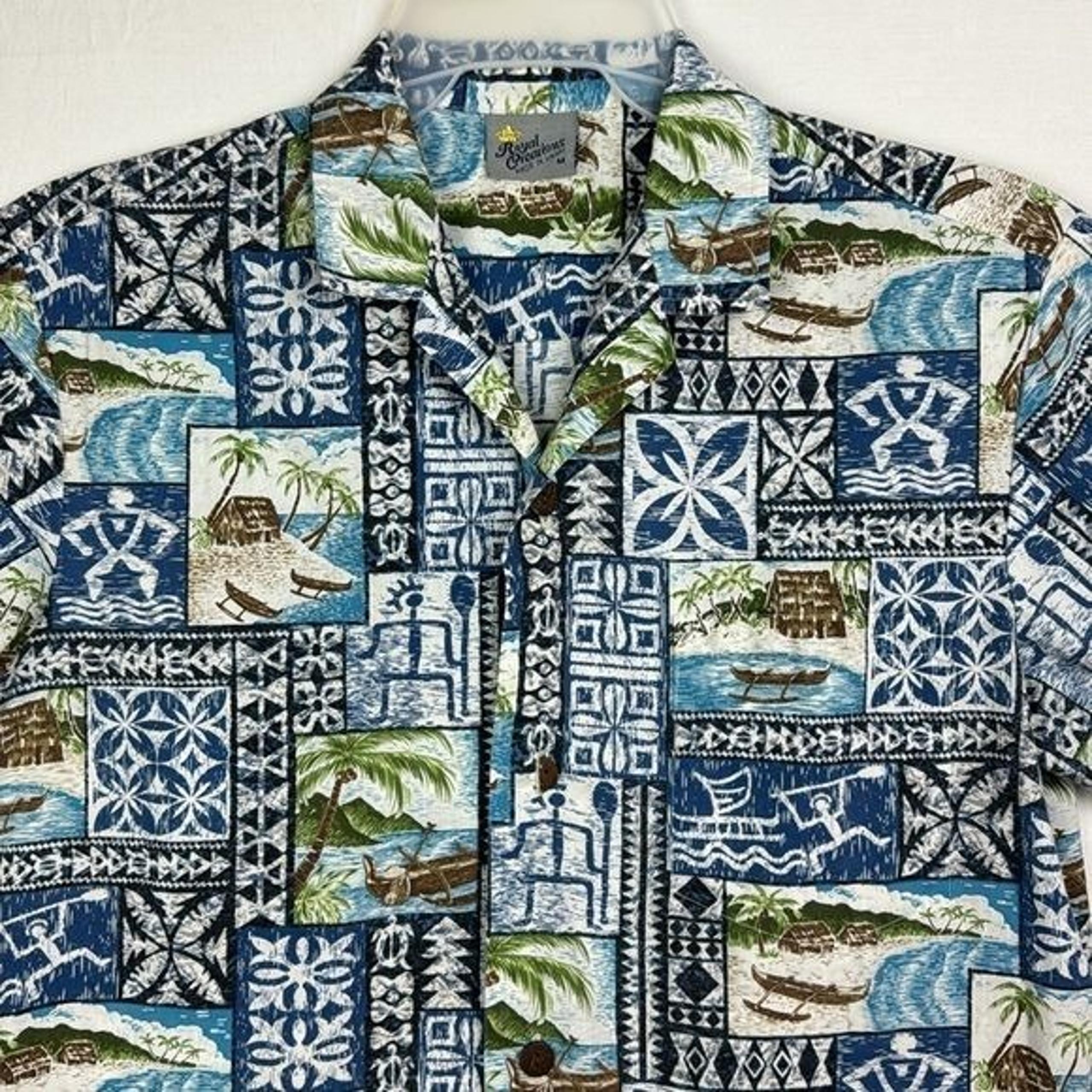 Royal Creations Men's Medium Blue Hawaiian Casual Button Shirt beach palms