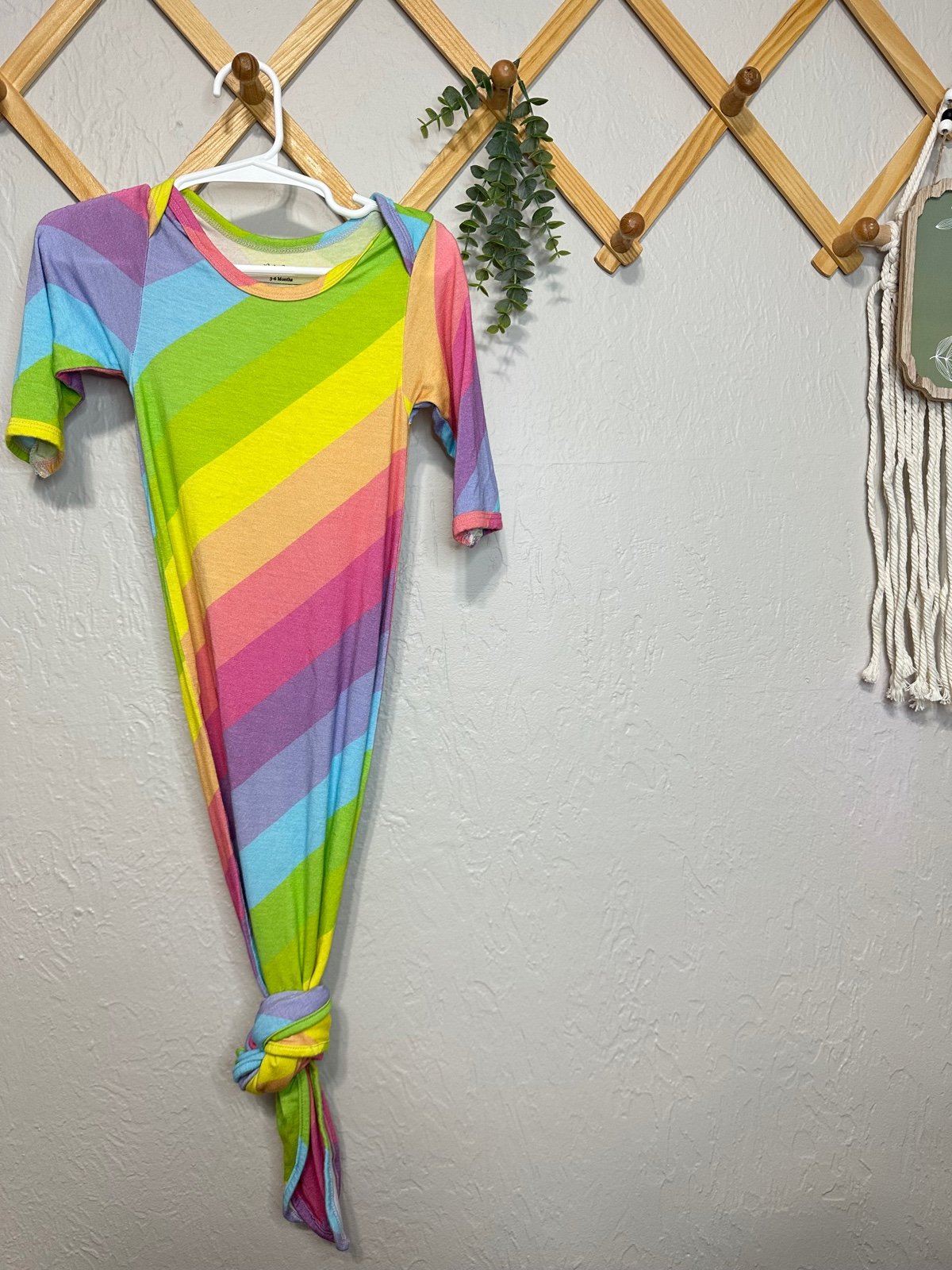 posh peanut og rainbow Knot gown 3-6 months