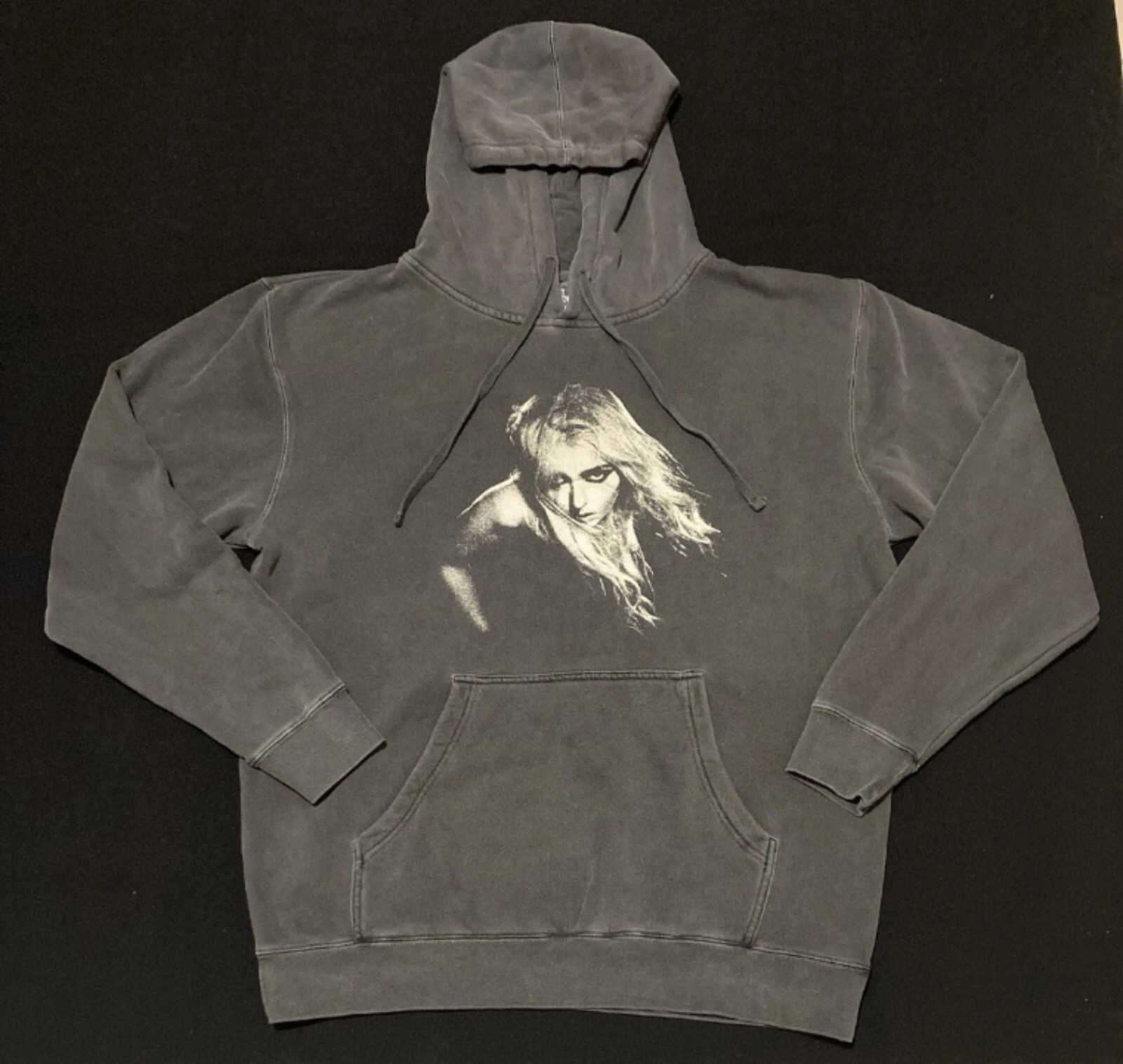 THE PRETTY RECKLESS Taylor Momsen Band Tour Cross Hoodie Sweatshirt Size X-Large