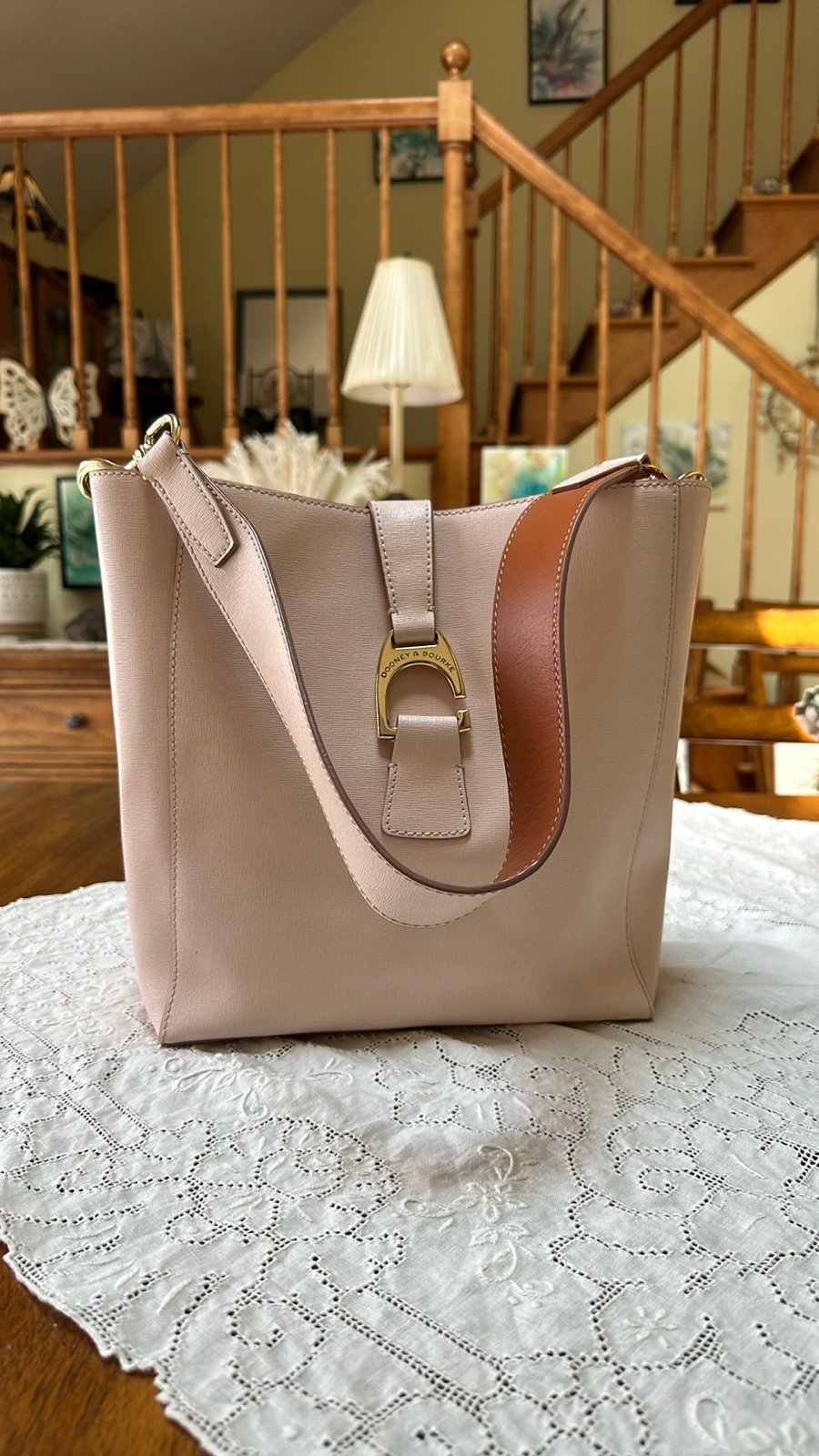 Dooney and Bourke, pink leather satchel handbag