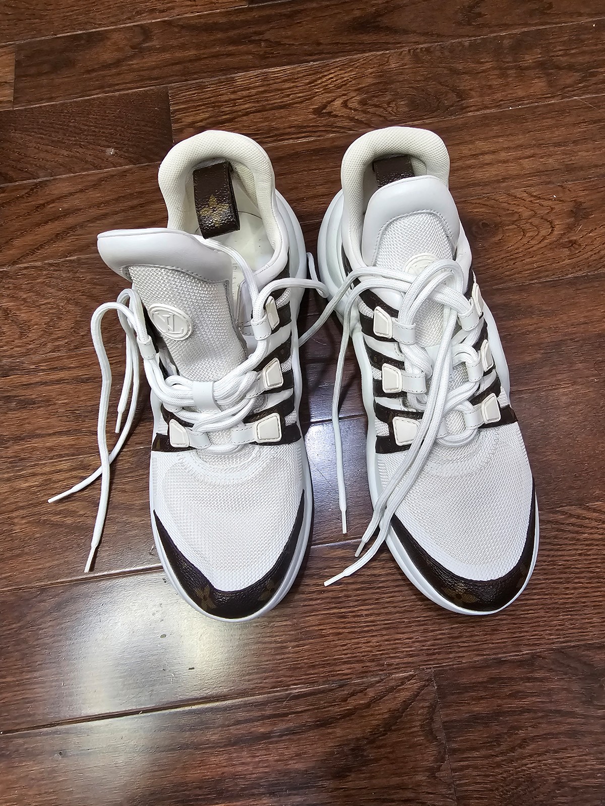 Lv archlight sneakers