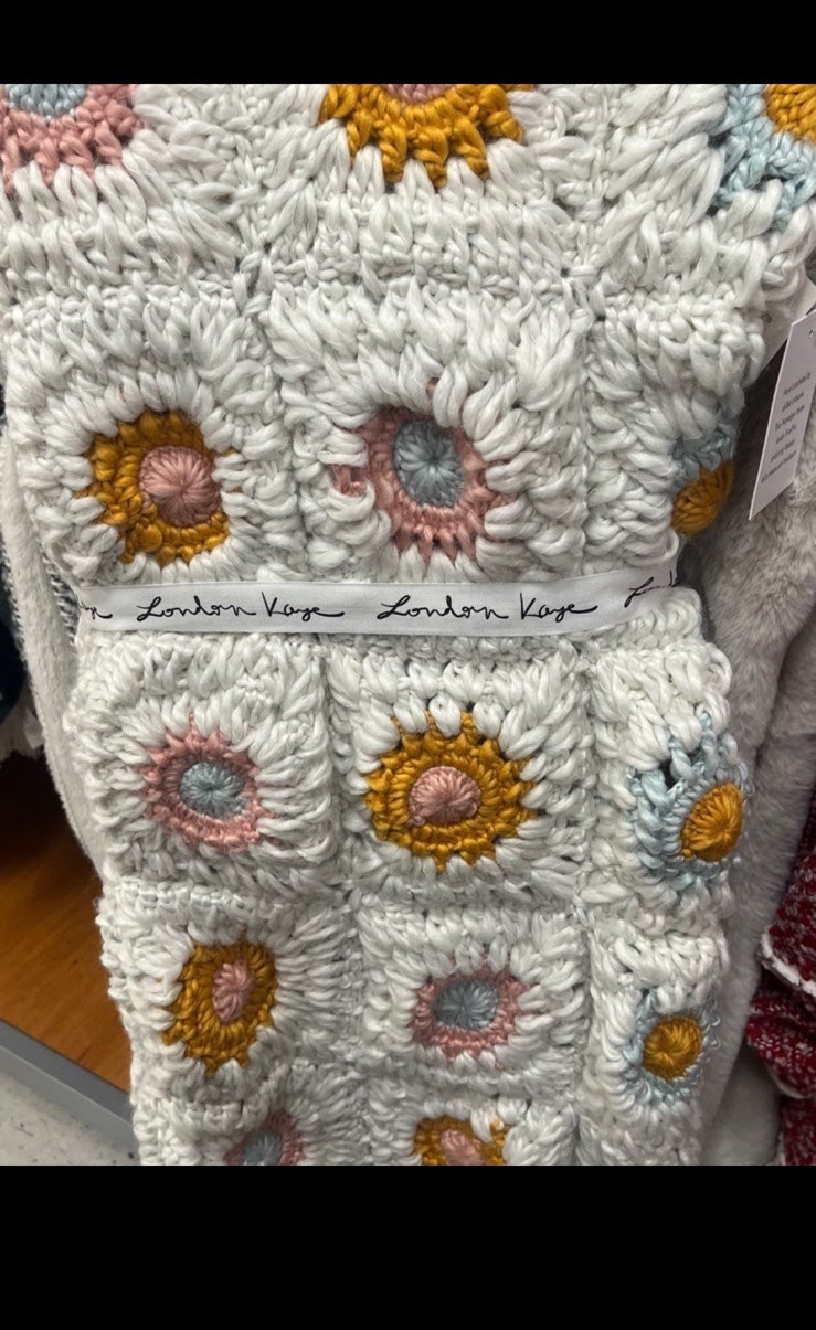 London Kaye flower crochet throw Blanket