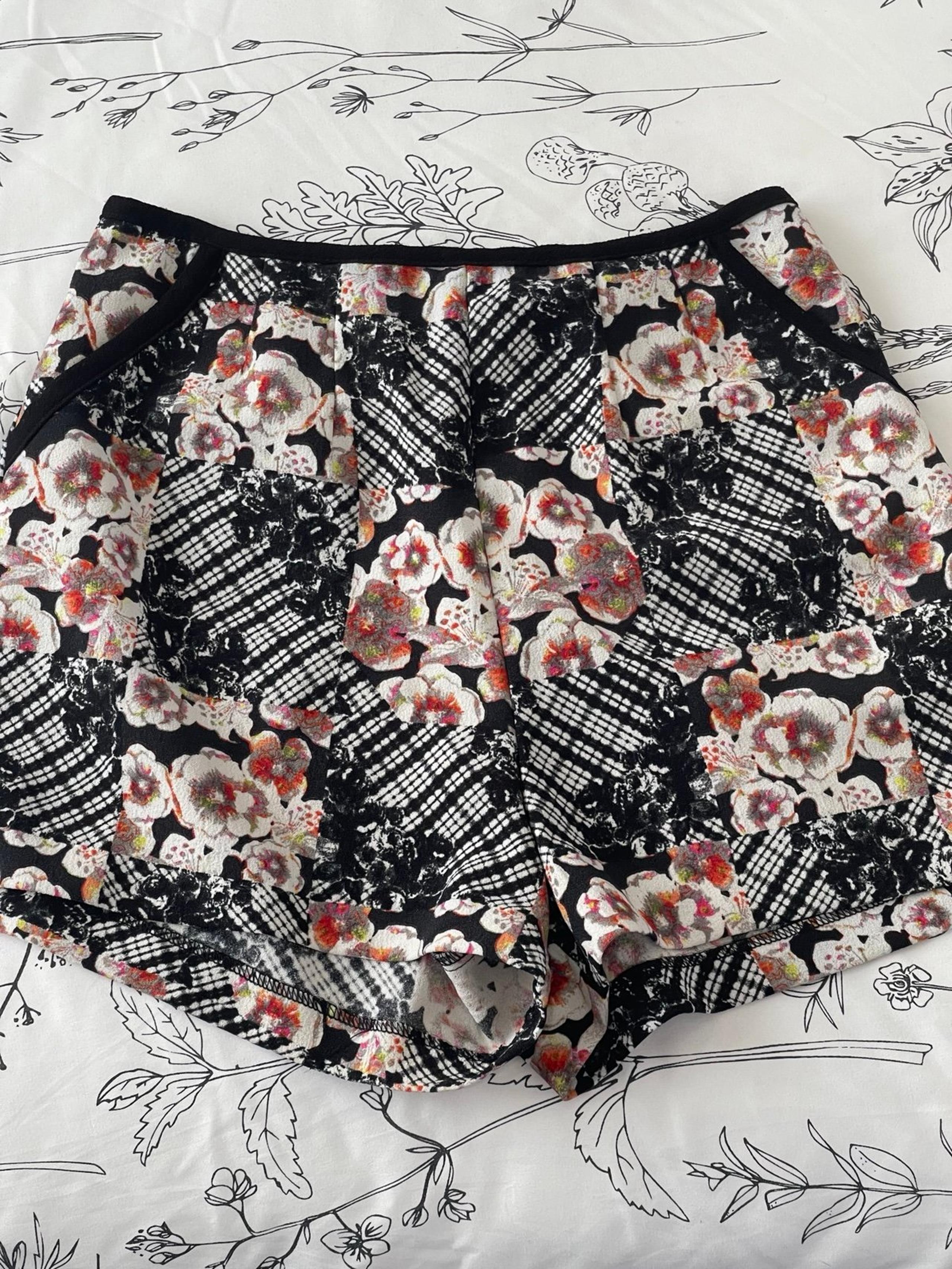 Minkpink S Pull On Floral Patterned Shorts with Pockets 263