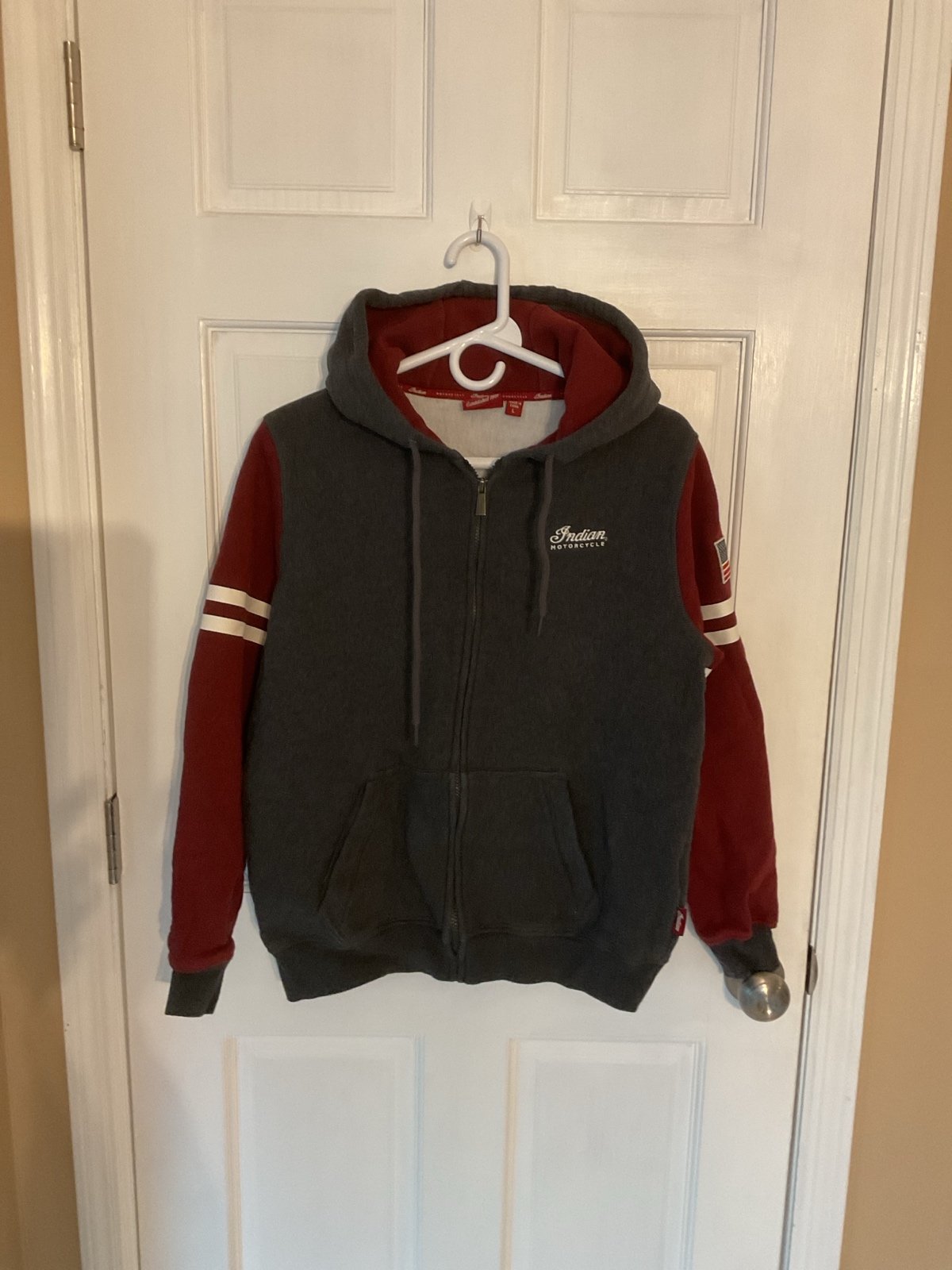 INDIAN MOTORCYCLE WOMENS HOODIE SIZE LARGE