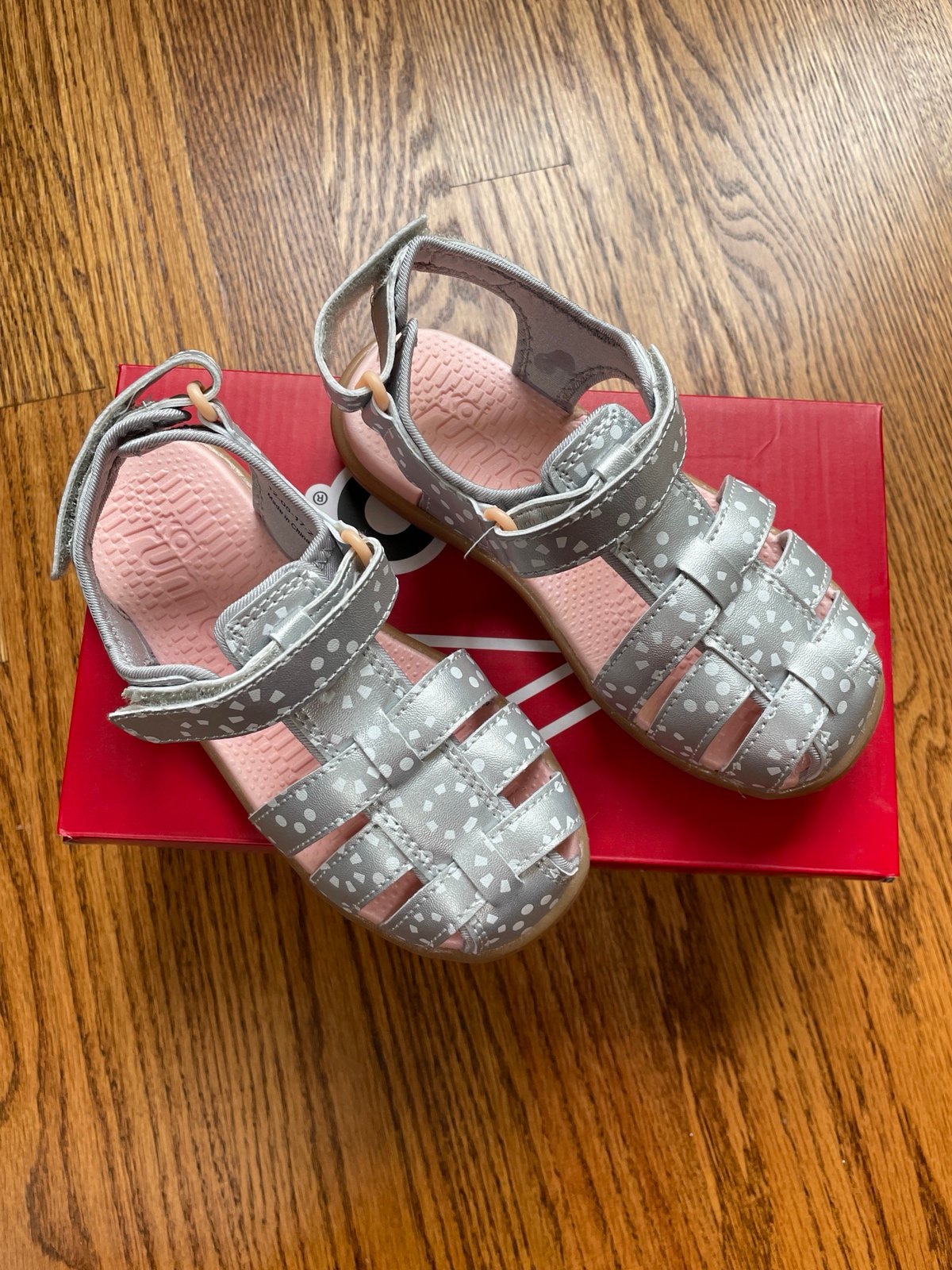 See Kai Run Girls' Size 12 Paley Silver/White Sprinkles Closed Toe Sandals NIB