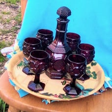 Avon red wine glass set