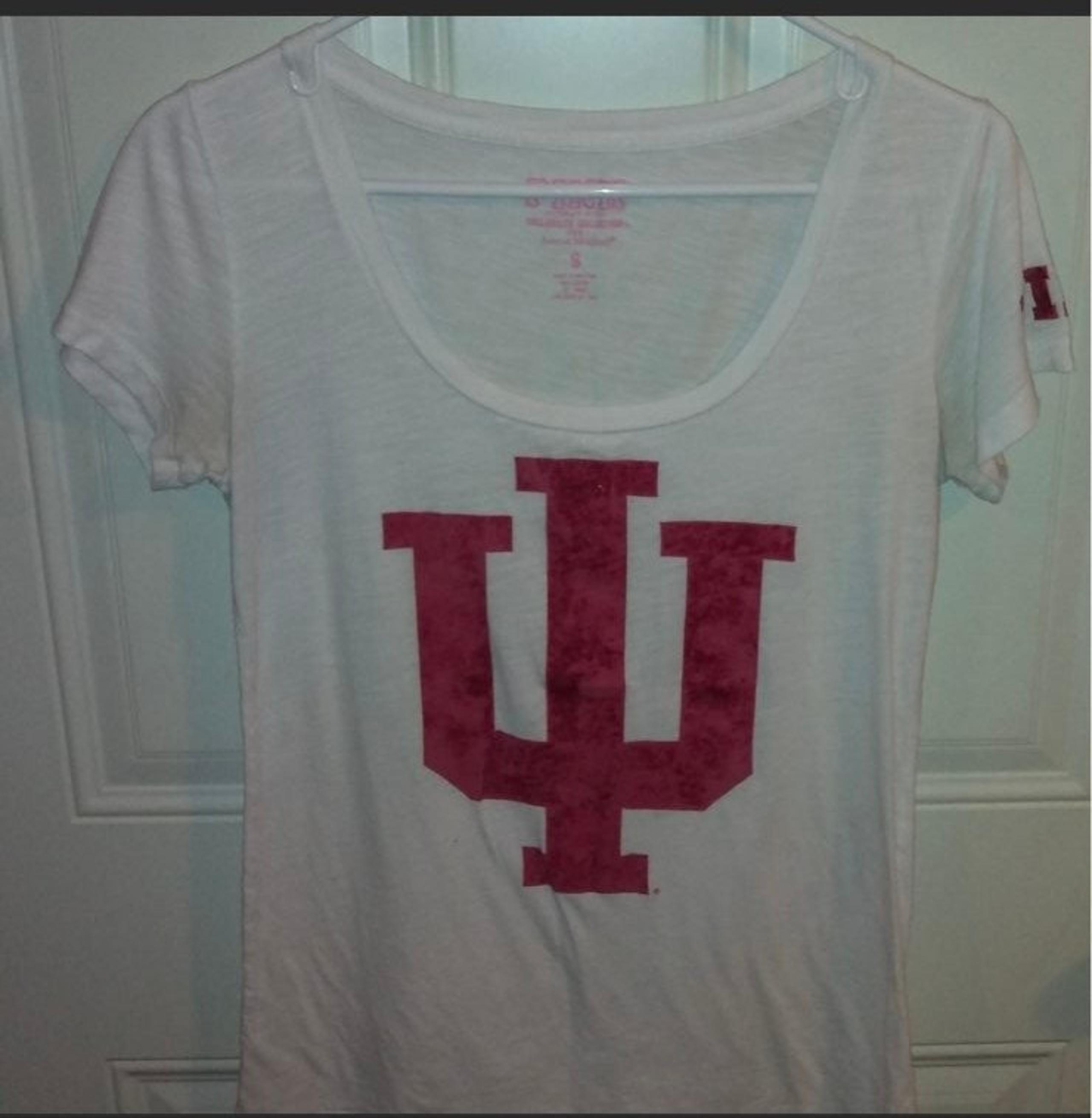 PINK Victoria's Secret Women's Short Sleeve Indiana University Hoosiers Tee