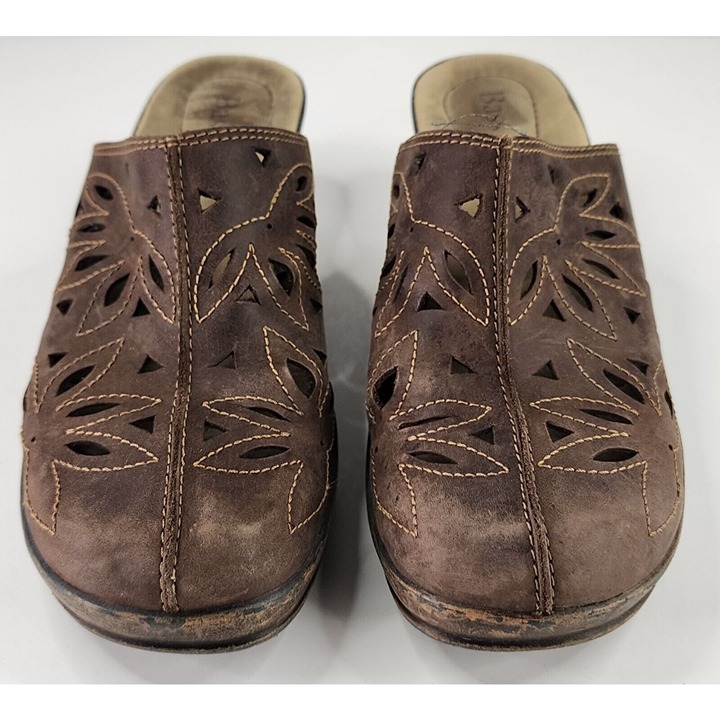 Bass Shoes Womens 8.5M Brown Distressed Brenda Classic Open Cut Clog Slip on