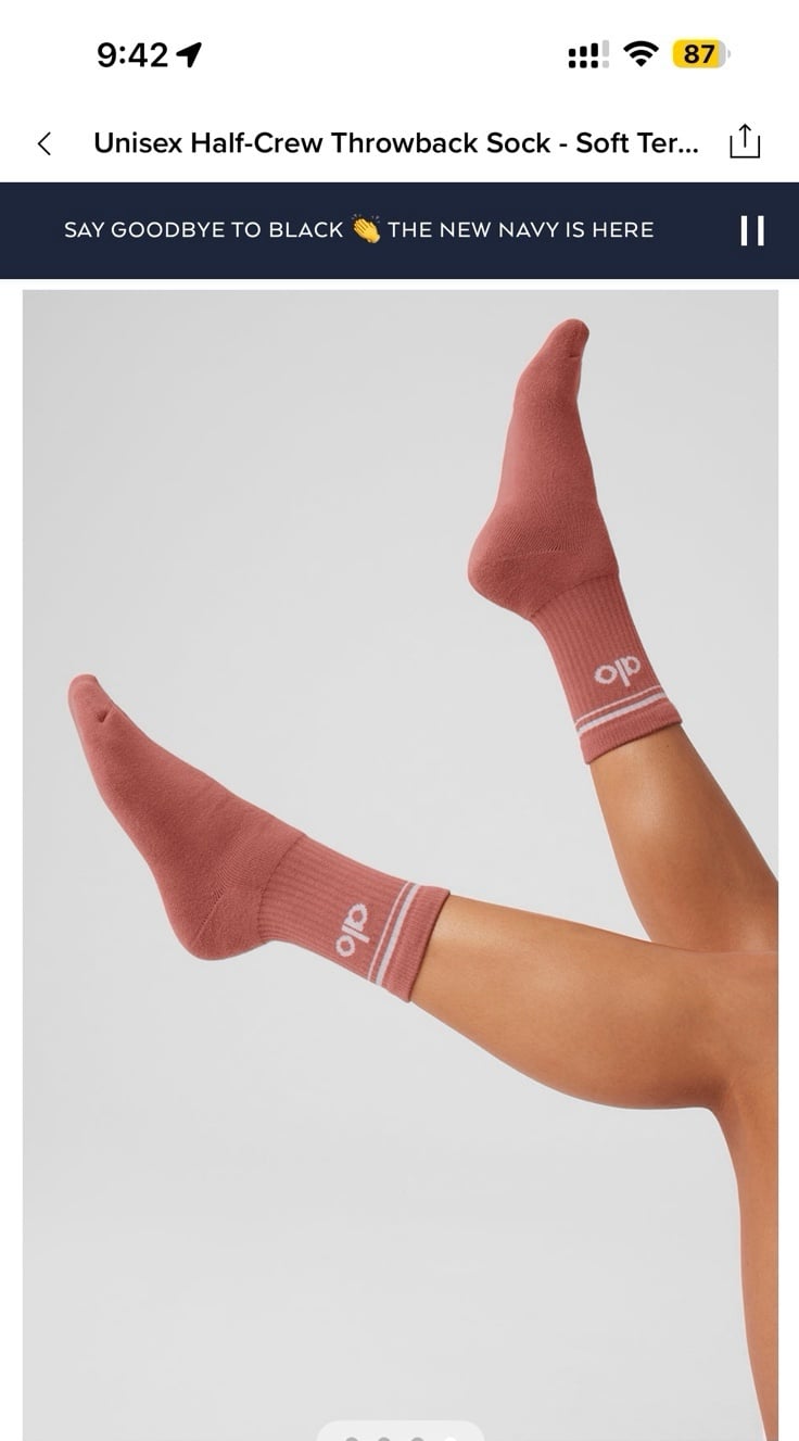 Alo Half-Crew Throwback Socks in new color! Sold out online! Small NWT