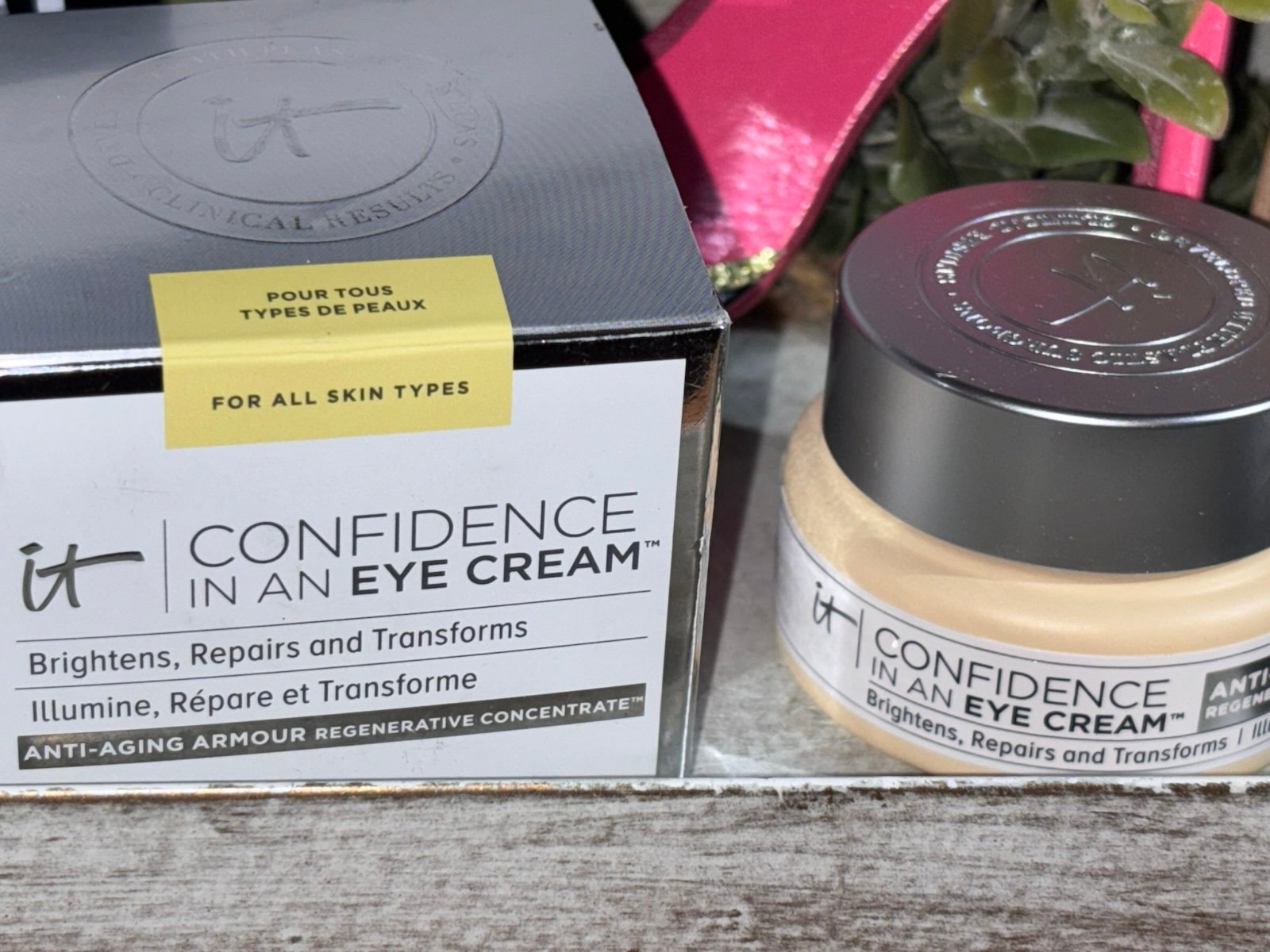 IT Cosmetics Confidence In An Eye Cream