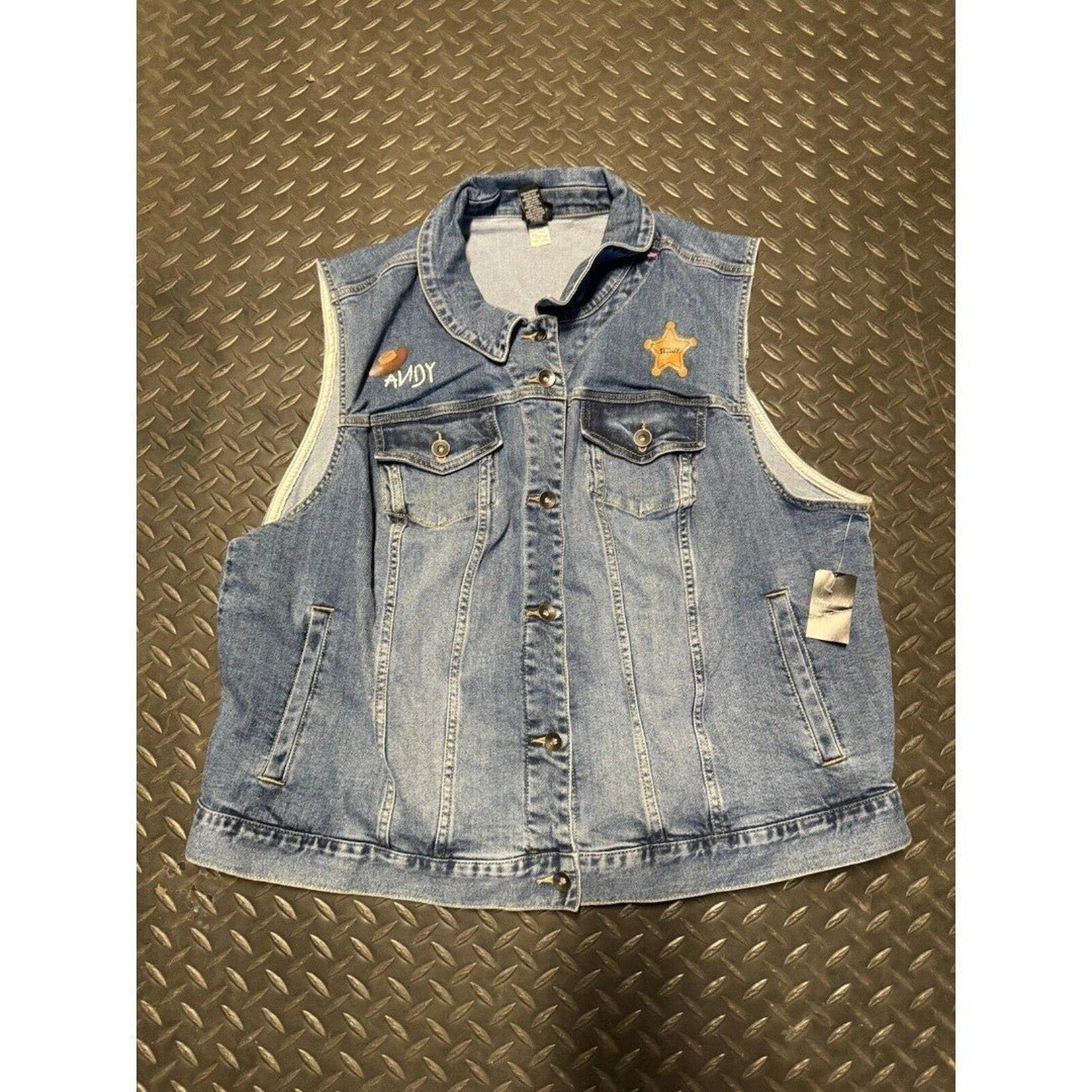 WOMENS NWOT VINTAGE LIGHTLY WORN DISNEY TOYS story DENIM VEST SIZE 3