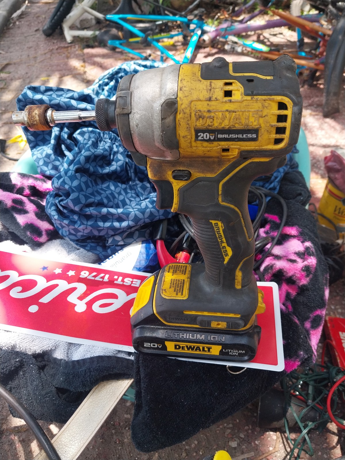DeWALT Atomic Brushless Cordless Compact Drill/Driver Kit 1/2 in.