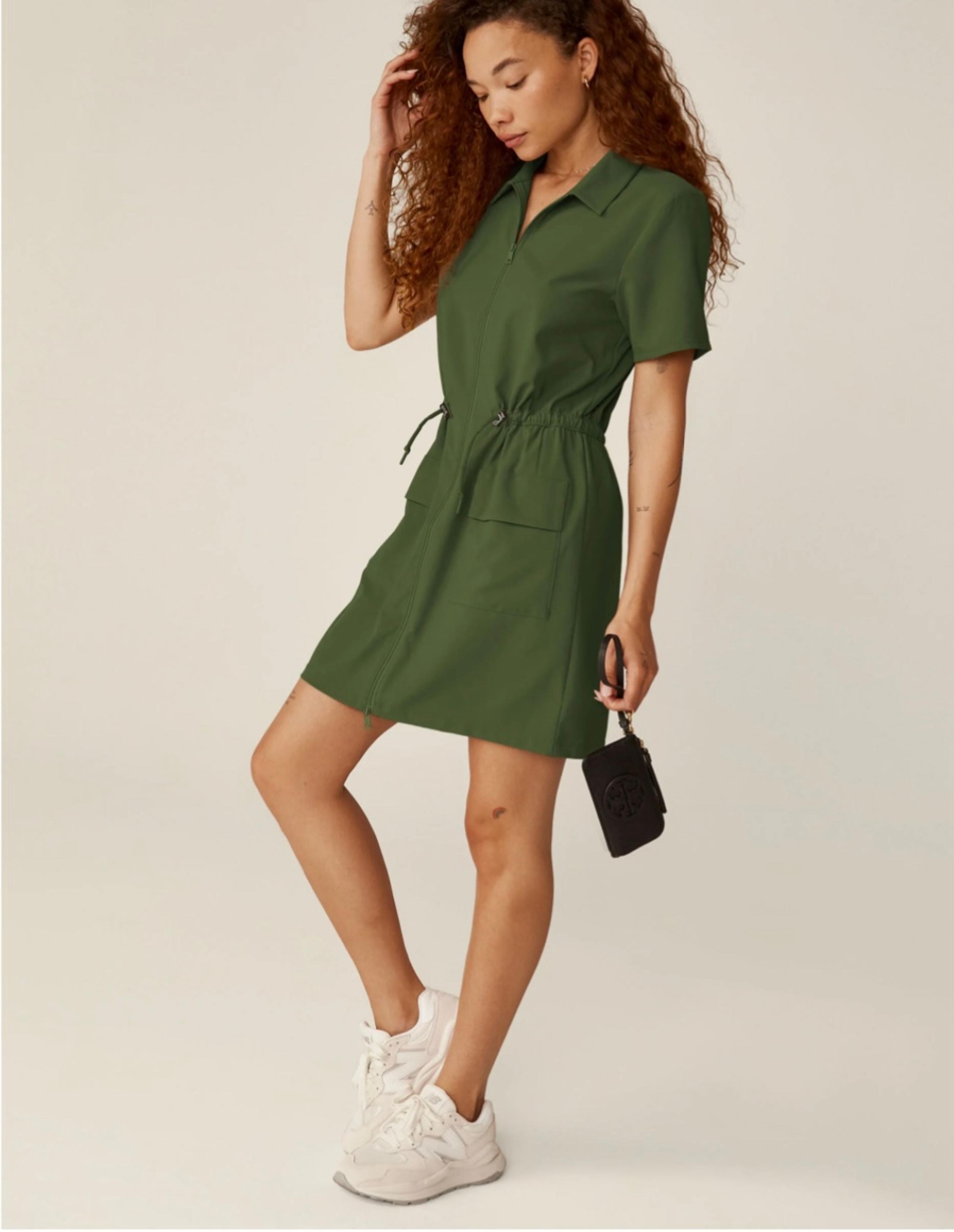 Beyond Yoga City Chic Zippered Women’s Green Dress