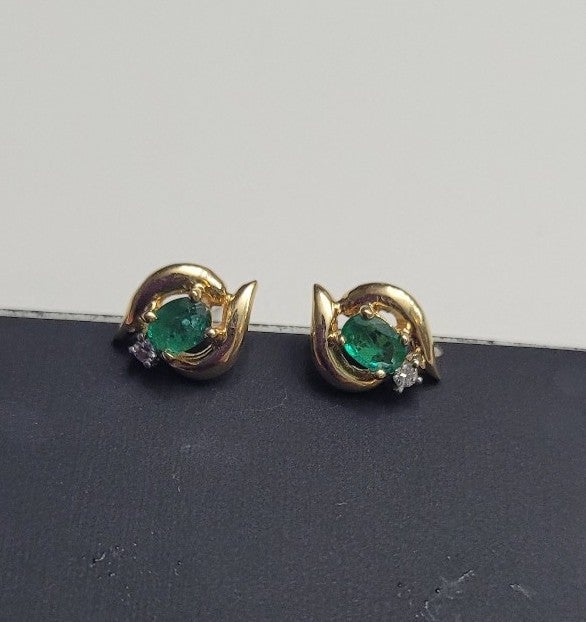 14k Stud Earrings