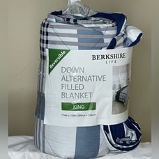 Berkshire Life Down Alternative filled King Blanket
