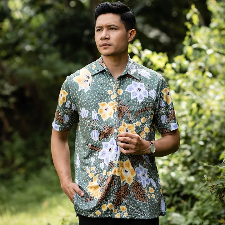 Luxury Performance Batik Shirt for Mens