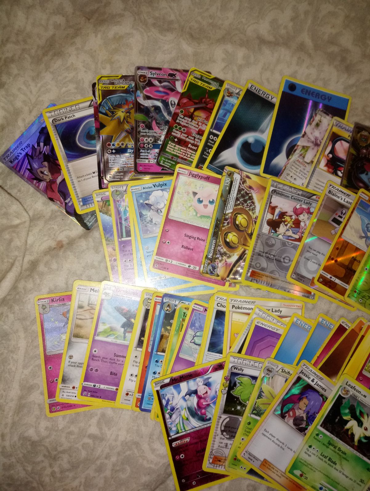 200 plus Pokemon Cards