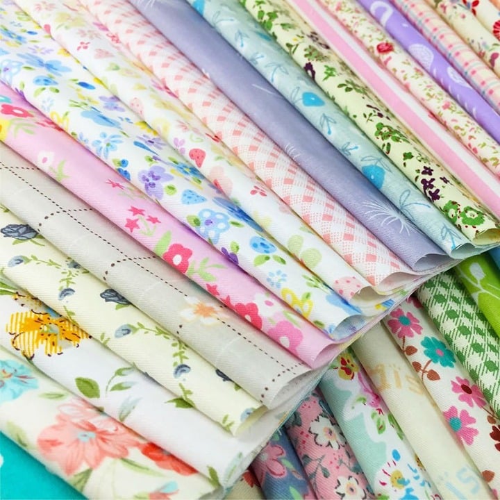 100% Cotton Precut Quilt Sewing Floral Fabrics (8 x 8 inches, 60pcs)