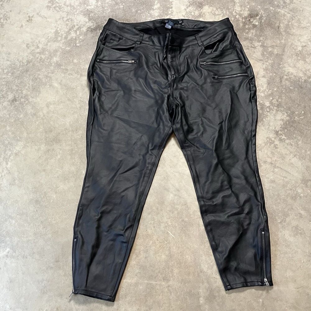 Torrid Pants Womens 20R Black Black Coated Ponte Multi Zip Skinny Ankle
