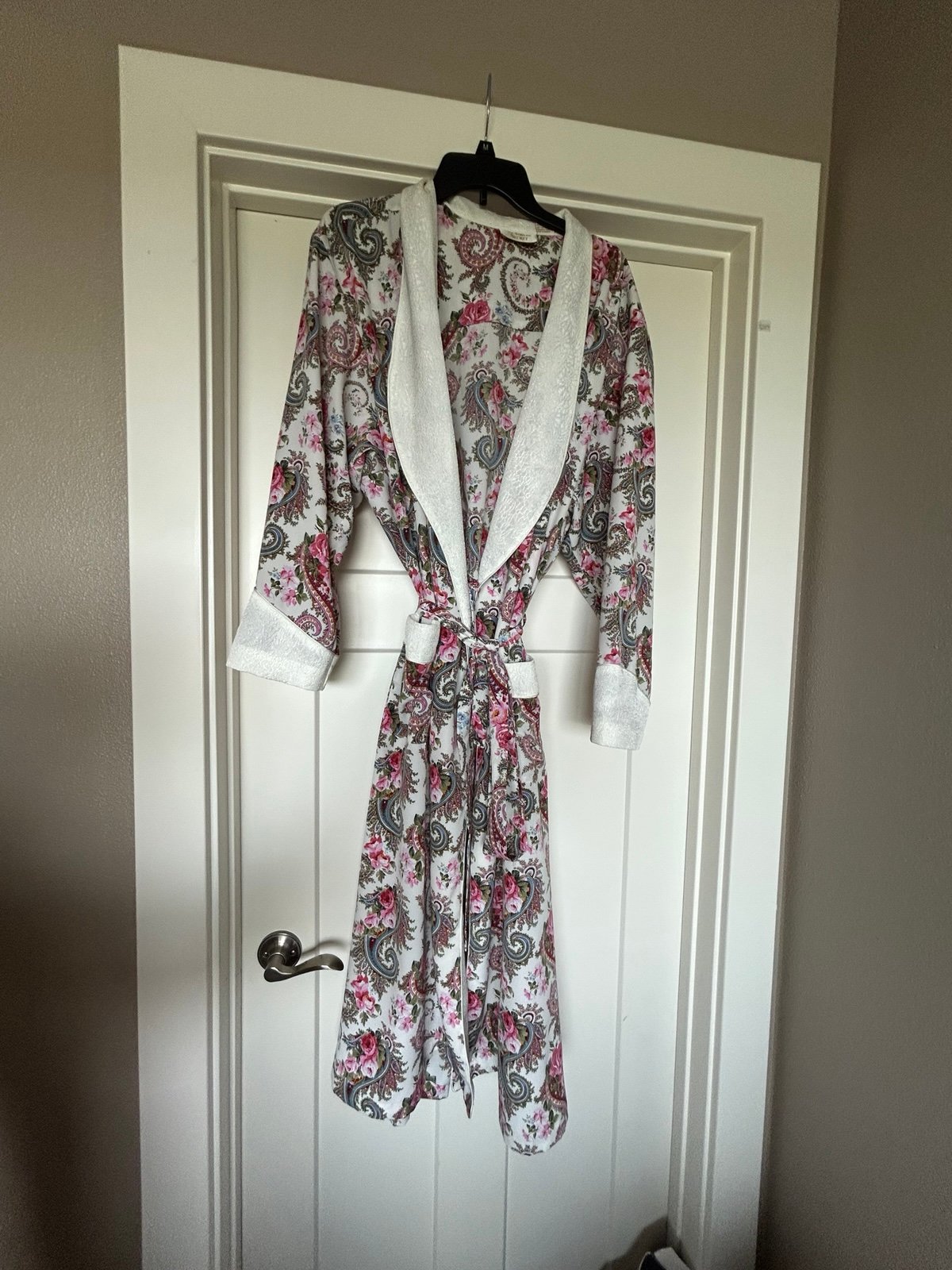 Vintage Victoria’s Secret Robe