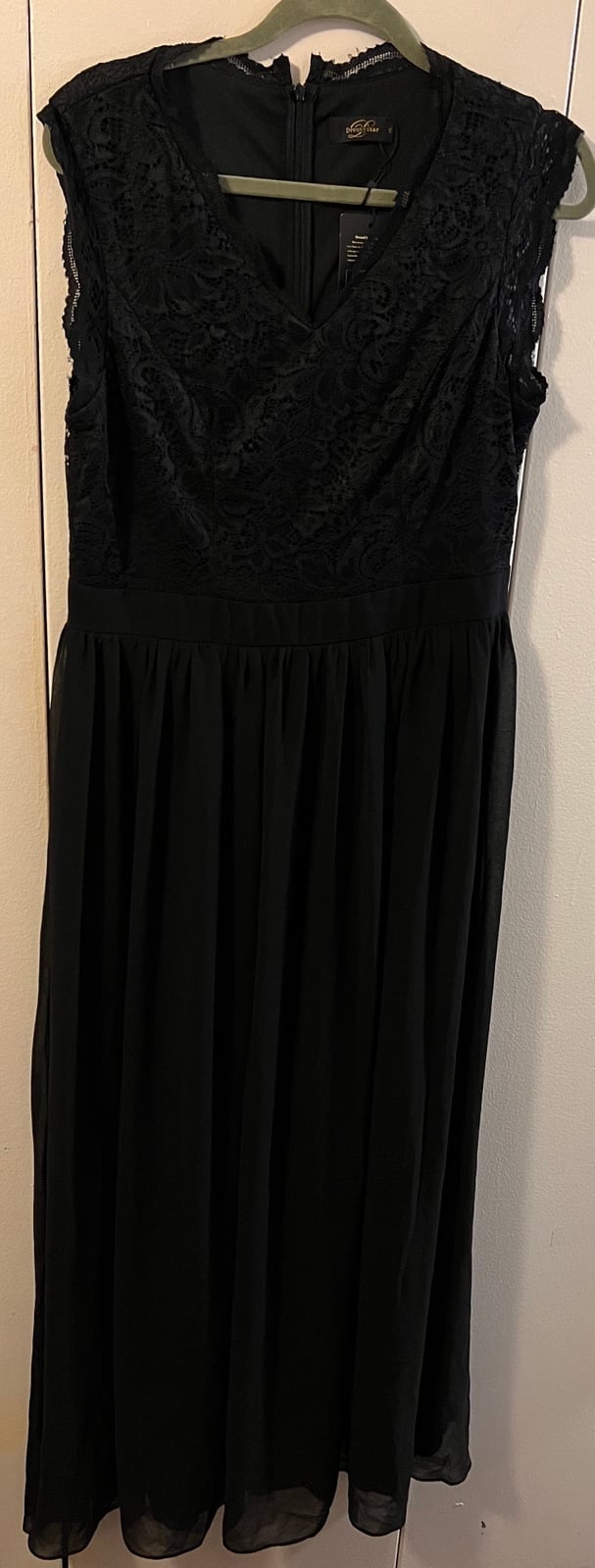 DRESSYSTAR BLACK FORMAL DRESS NWT (XL)