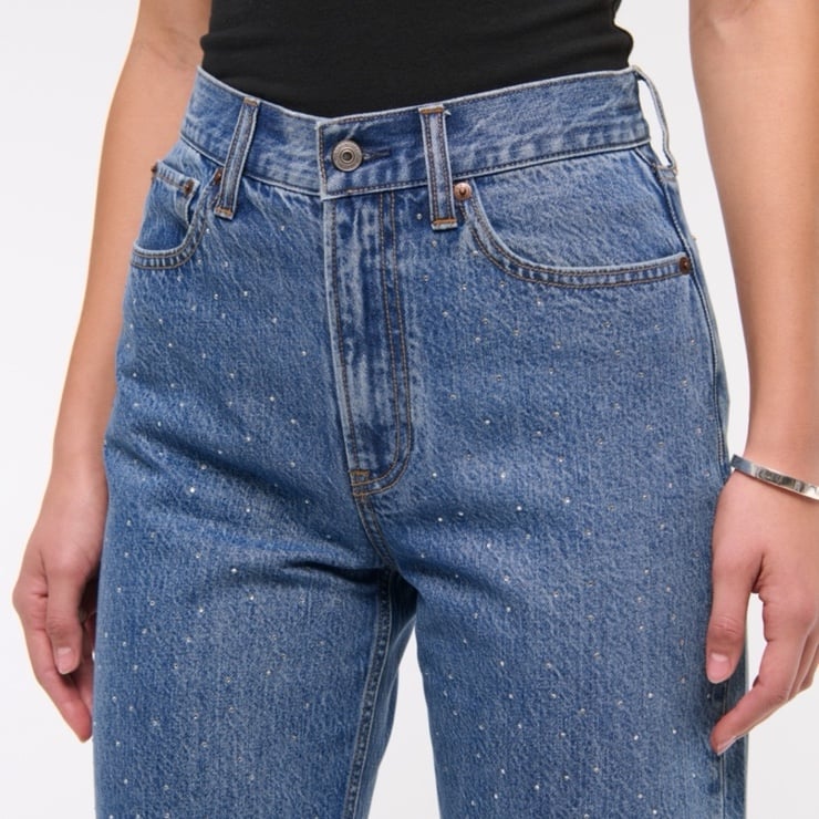 Abercrombie & Fitch High Rise Loose Jean embellished