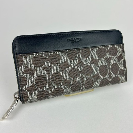 NWT Authentic Coach Accordion Wallet In Signature Canvas