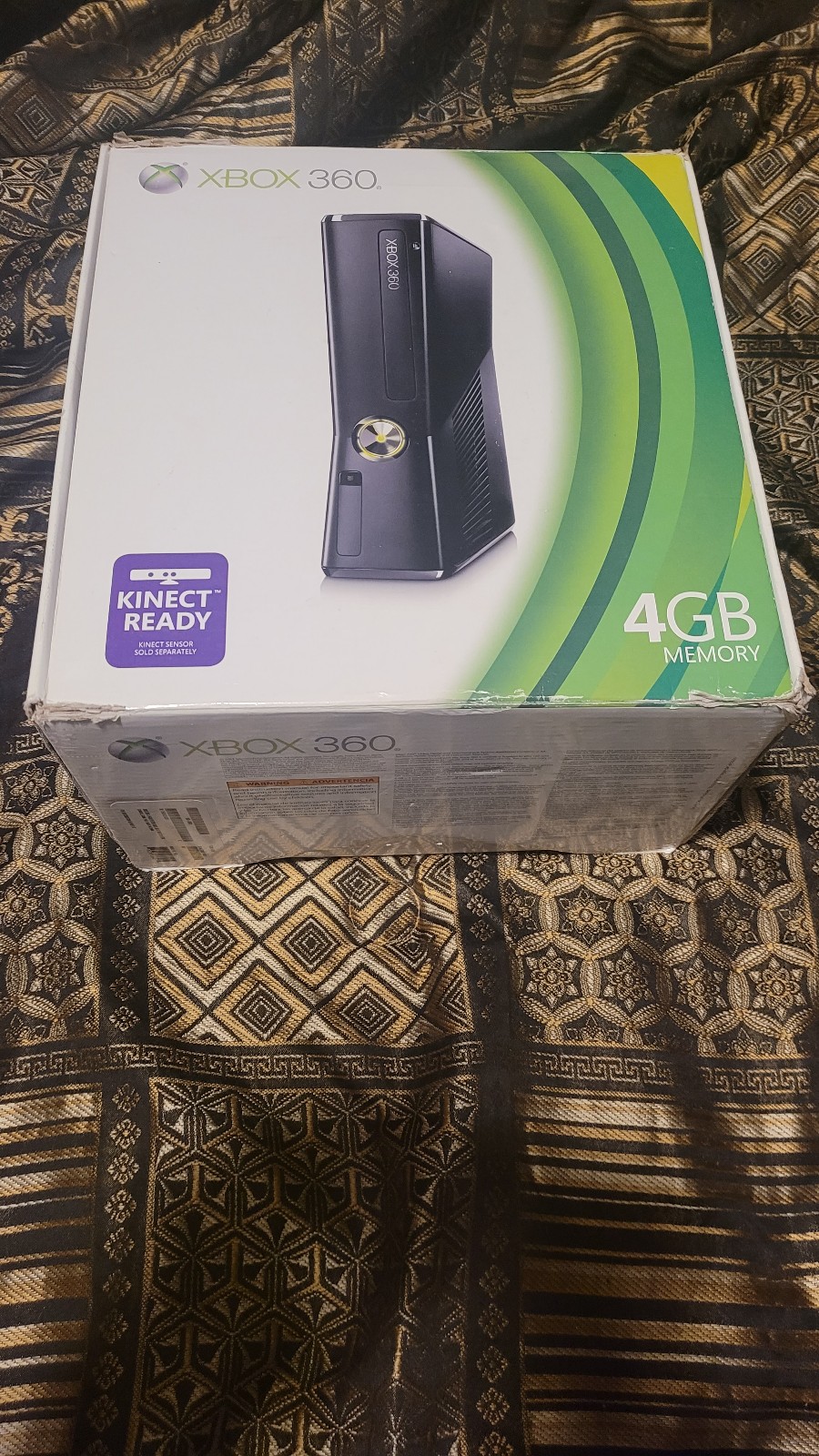 Xbox 360 S 4GB in Black
