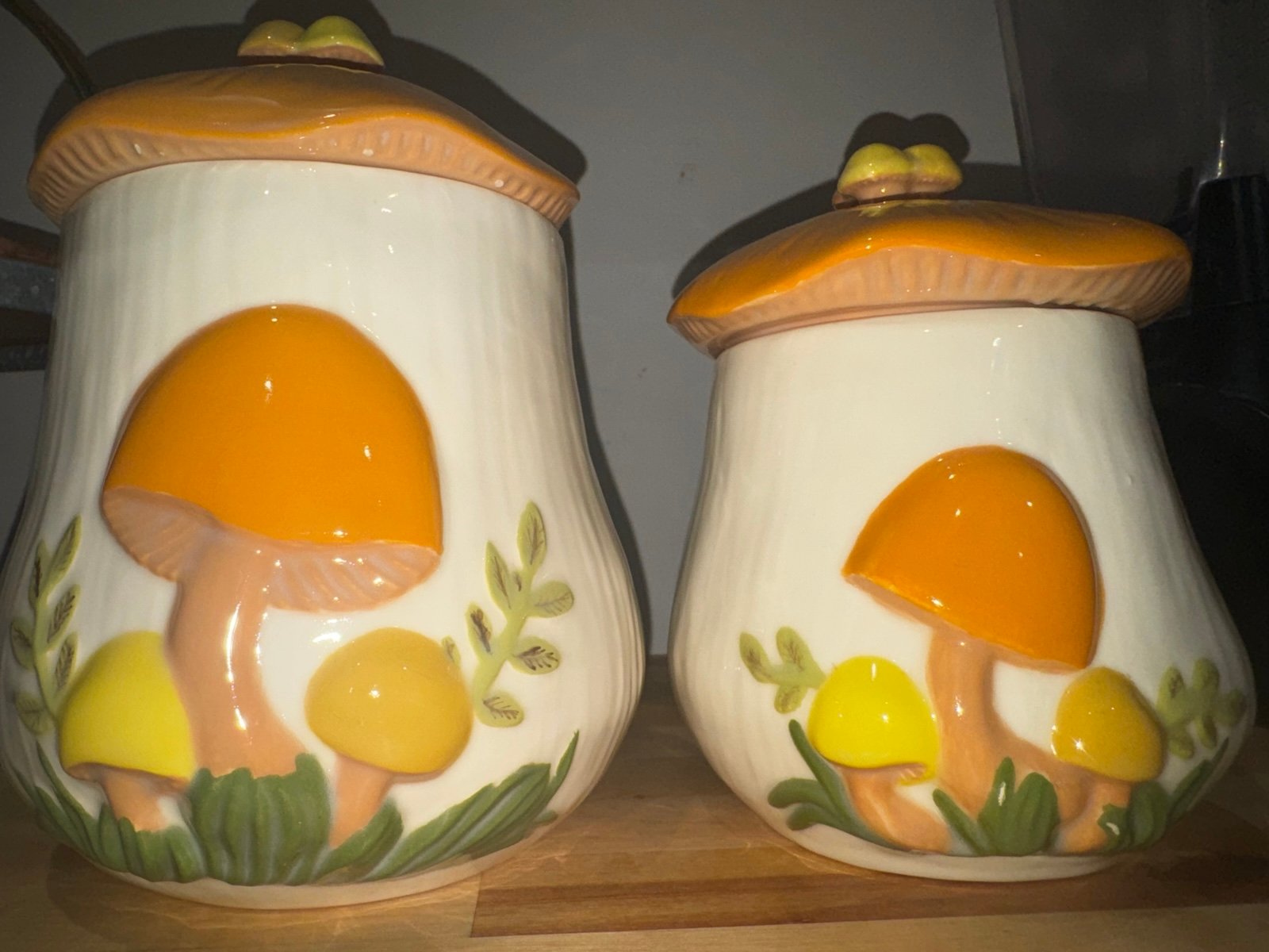 Vtg Arnels Mushroom canister set of 2 orange and yellow