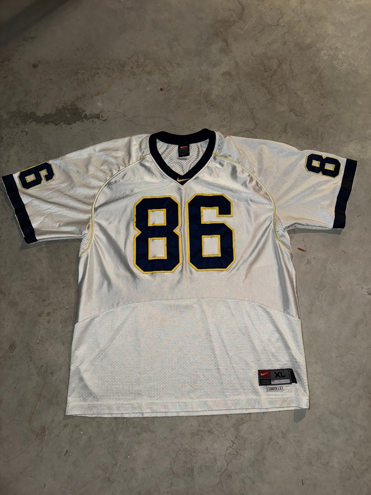 Nike Michigan Wolverines Vintage NCAA Football Jersey Center Swoosh Mens Size XL