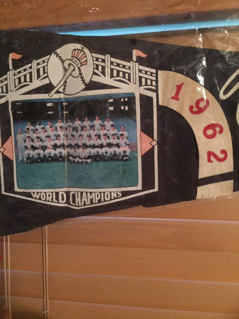 Pentant flag of yankees greats