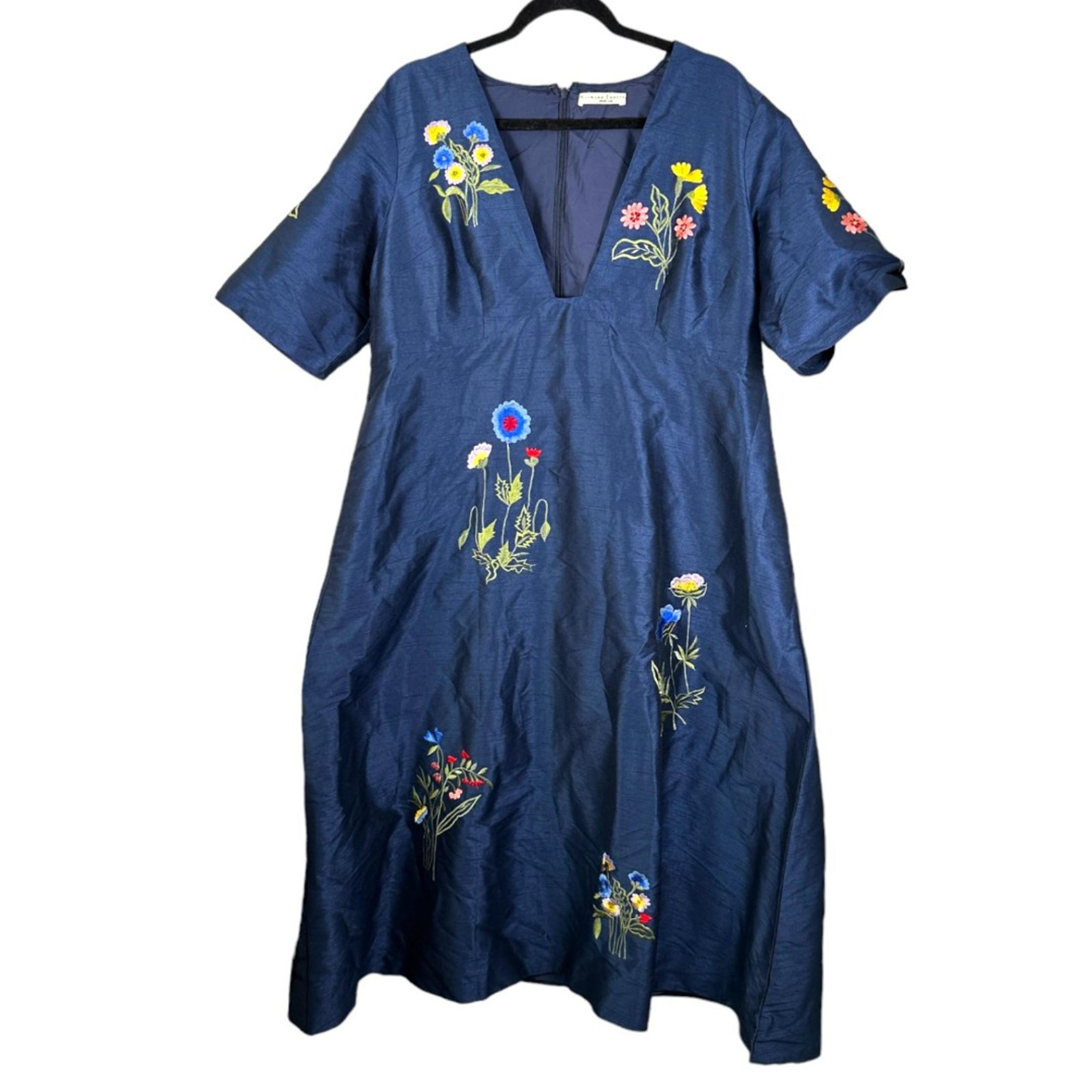 Wayward Fancies Eshakti Blue Floral Embroidery Dupioni Empire Dress Size 1X 18