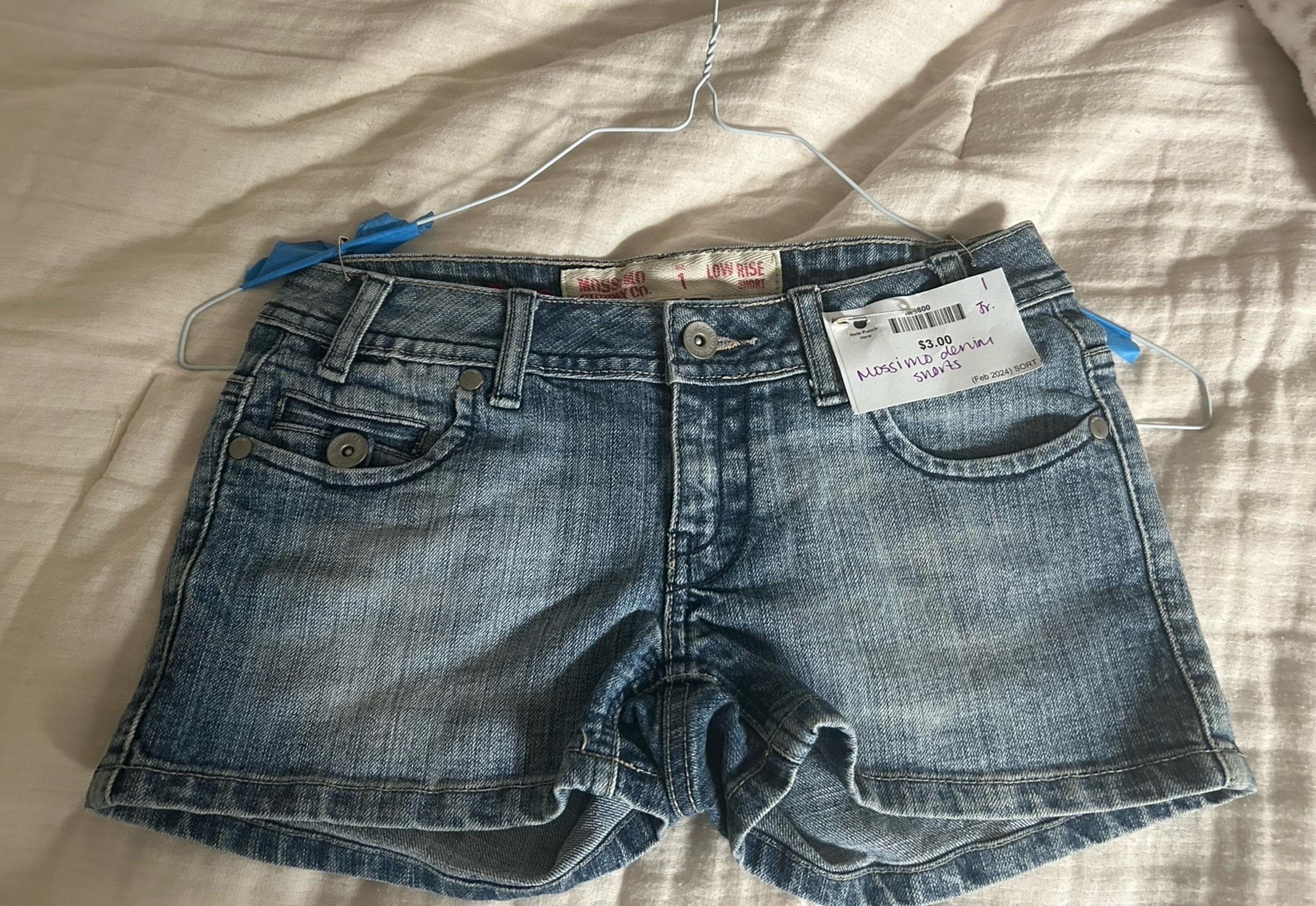 Vintage low rise Mossimo denim Shorts