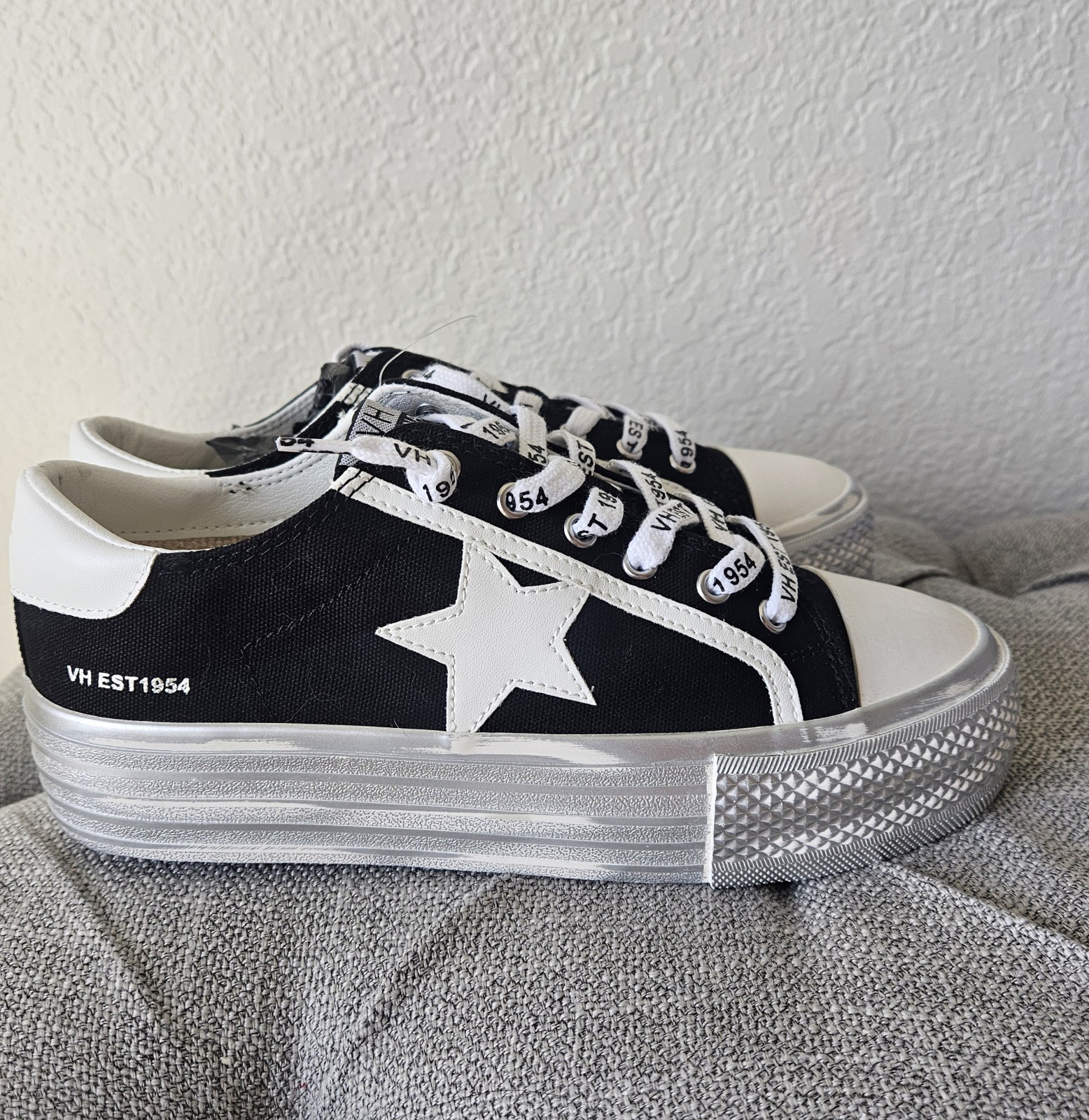 Vintage Havana - Amaze Platform Sneakers - Size 7