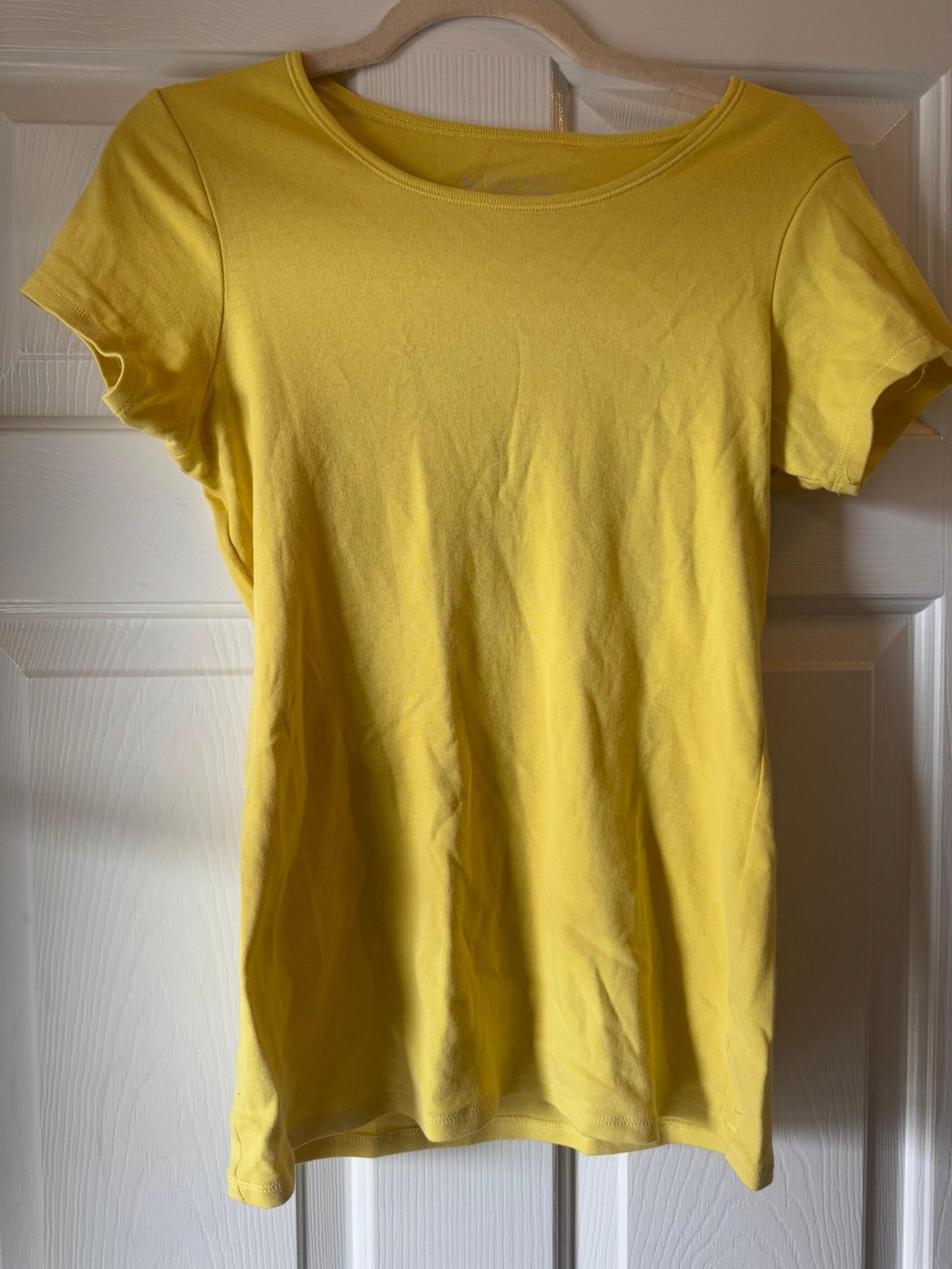 Fashion Bug Tee Shop Size Medium Women’s T-shirt Clothing Top