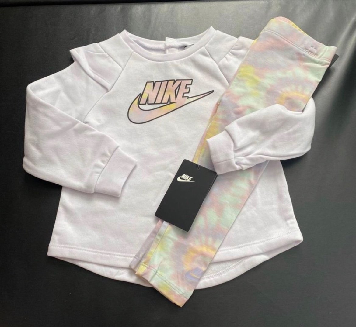 NWT Nike tie dye leggings & sweater set girls size 4