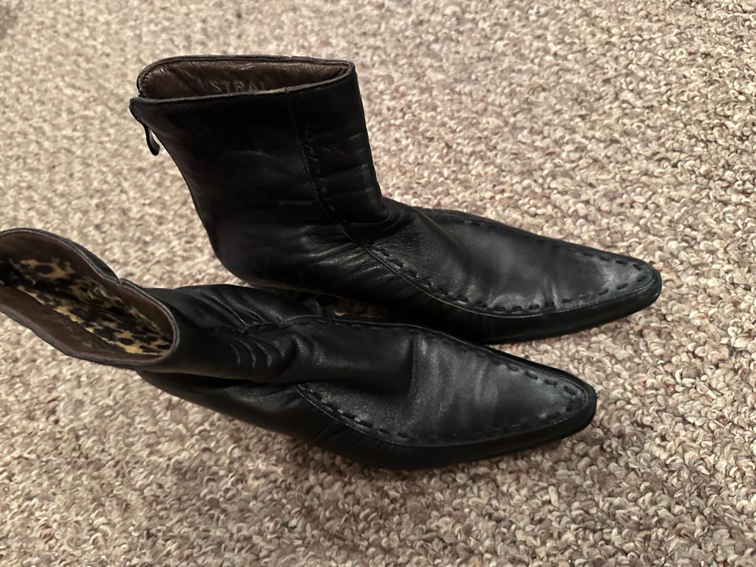 Mistral boots