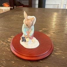 Royal Doulton Bunnykins Figurine Girl Skater 1995 Vintage Bunny Character