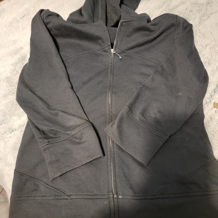 Juicy Couture sweater 3/4 sleeve M
