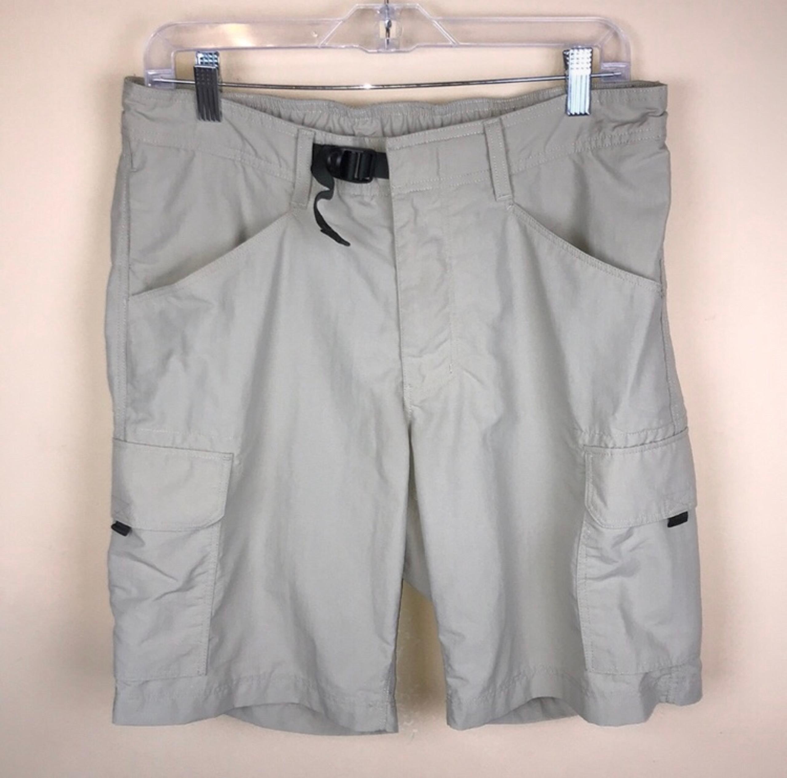 Lands’ End Men’s Beige Cargo Multi-Pocket Buckle Closure Built-In Liner Shorts