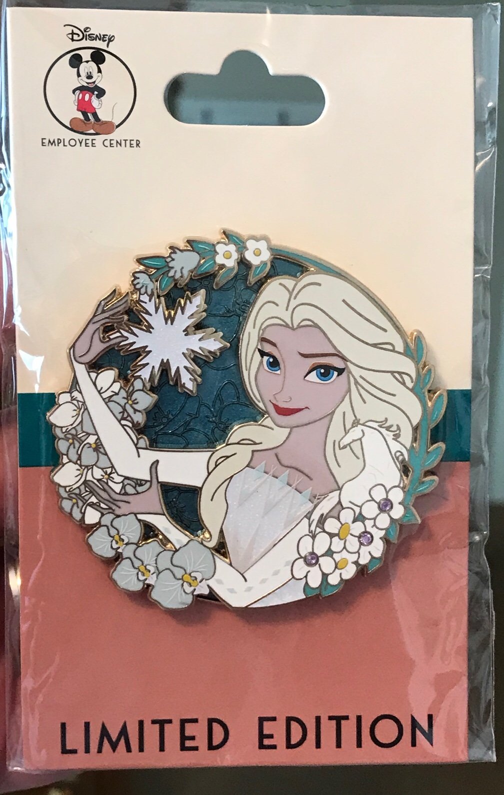 Disney DEC Elsa Princess Floral Wreaths LE 250 Pin Frozen