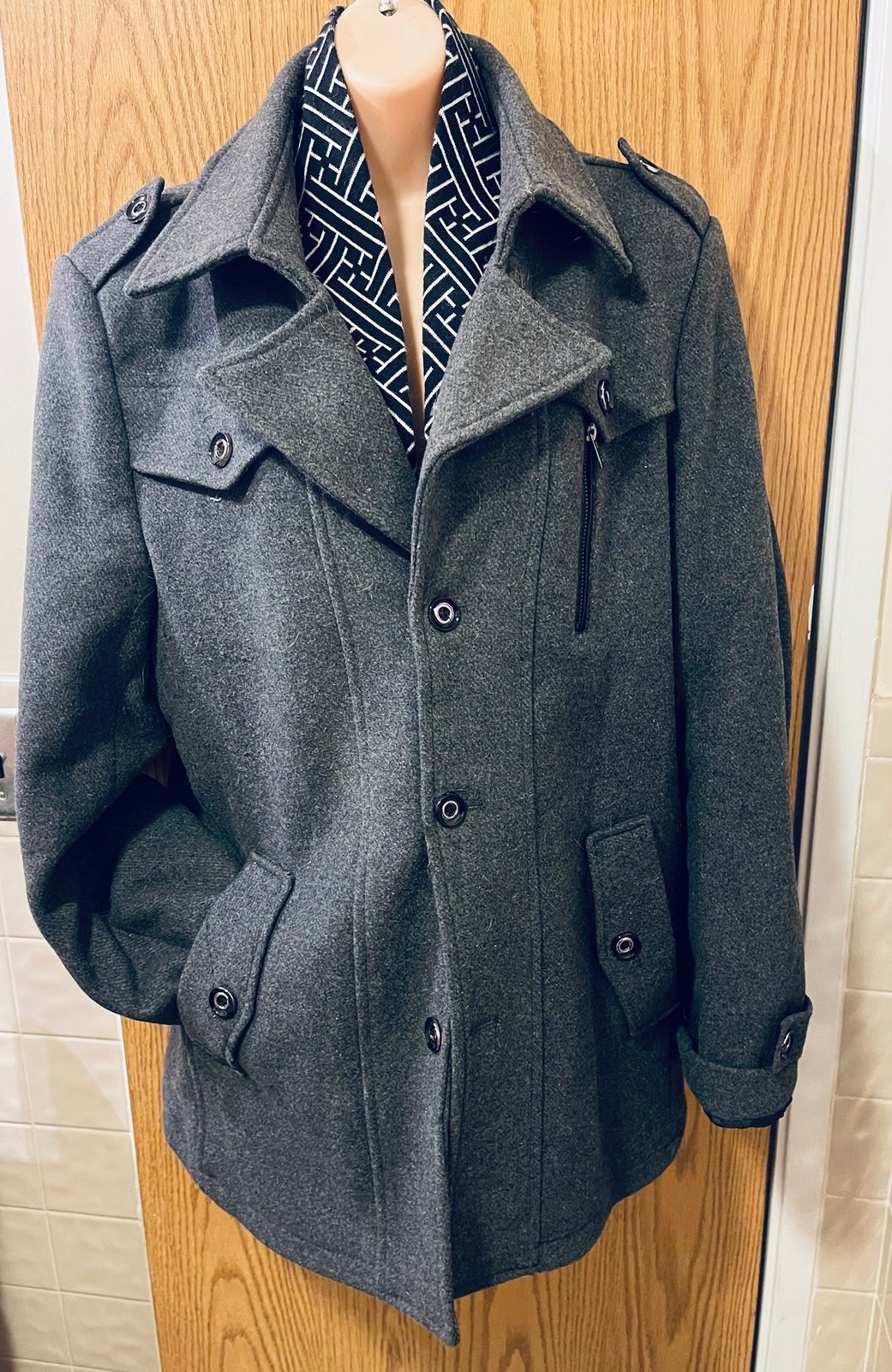 FREE SHIPPING! - WOOL Blend COAT w/ Zip-in Design SCARF