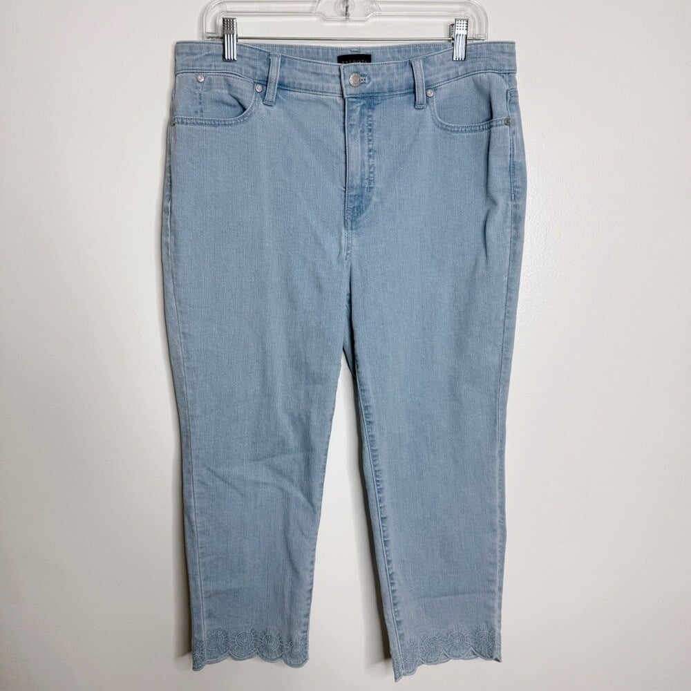 Talbots Straight Leg Crop Jeans In Shelby Wash Scallop Hem Size 12 Petite