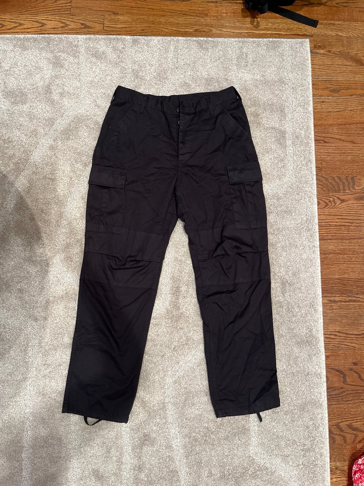 Local European black cargo pants